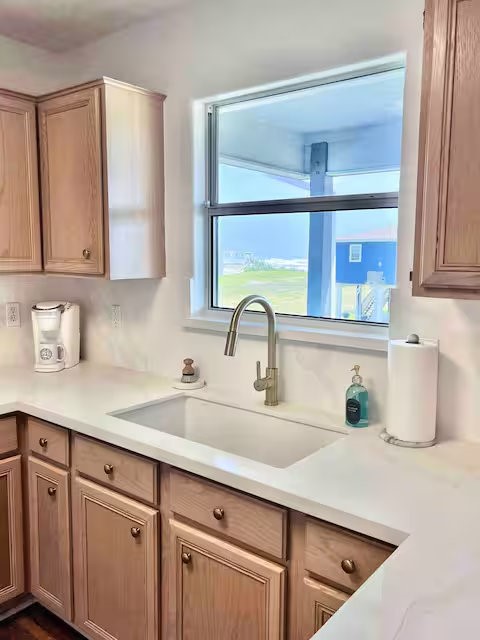 1426 Bluewater Highway Property Photo 7