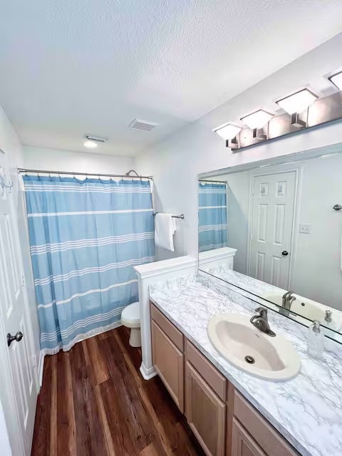 1426 Bluewater Highway Property Photo 9