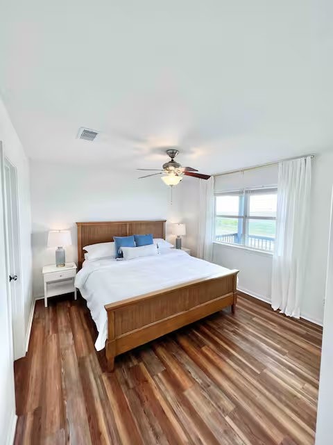 1426 Bluewater Highway Property Photo 11