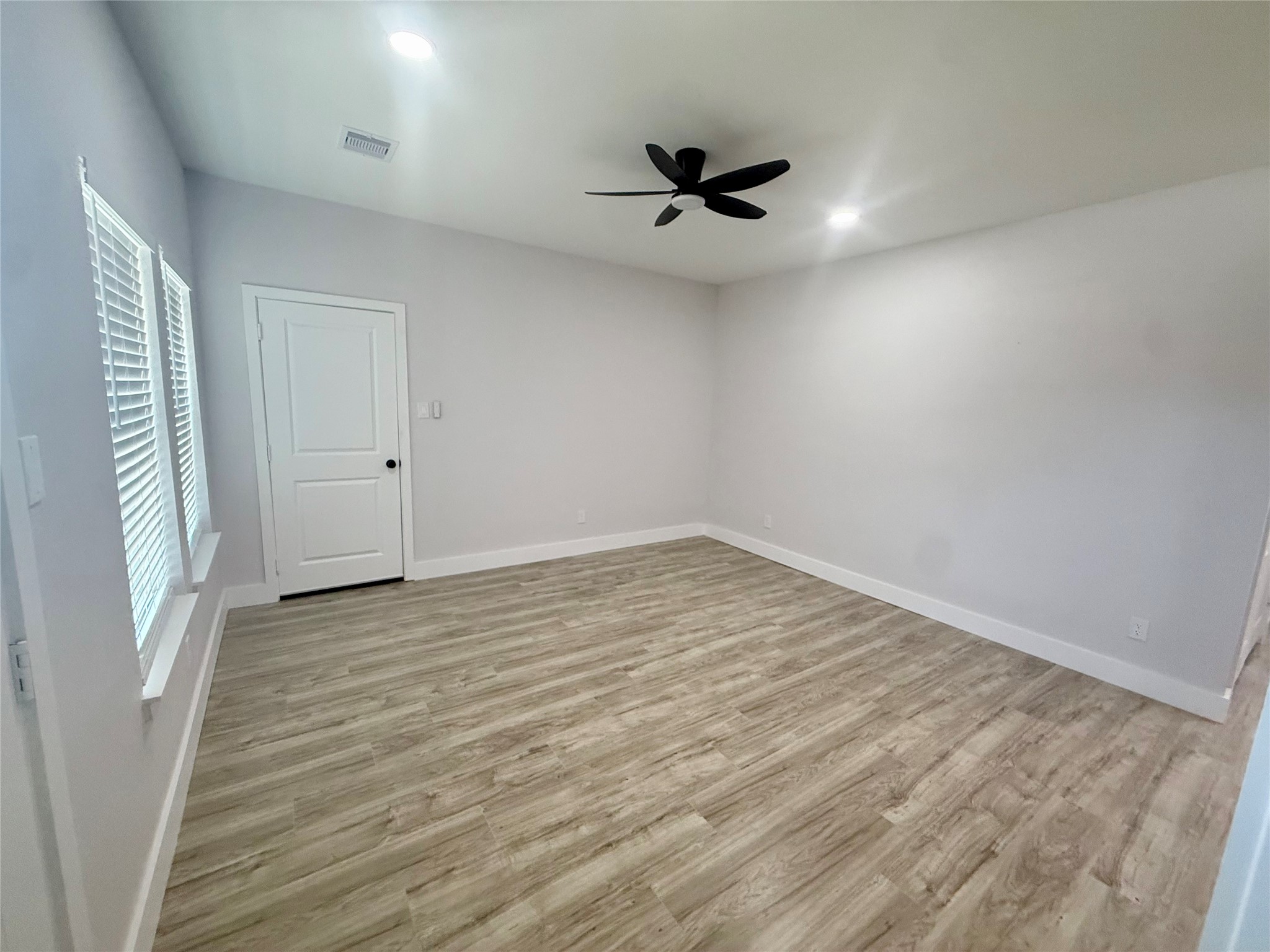 9508 Quaker Court A Property Photo 7