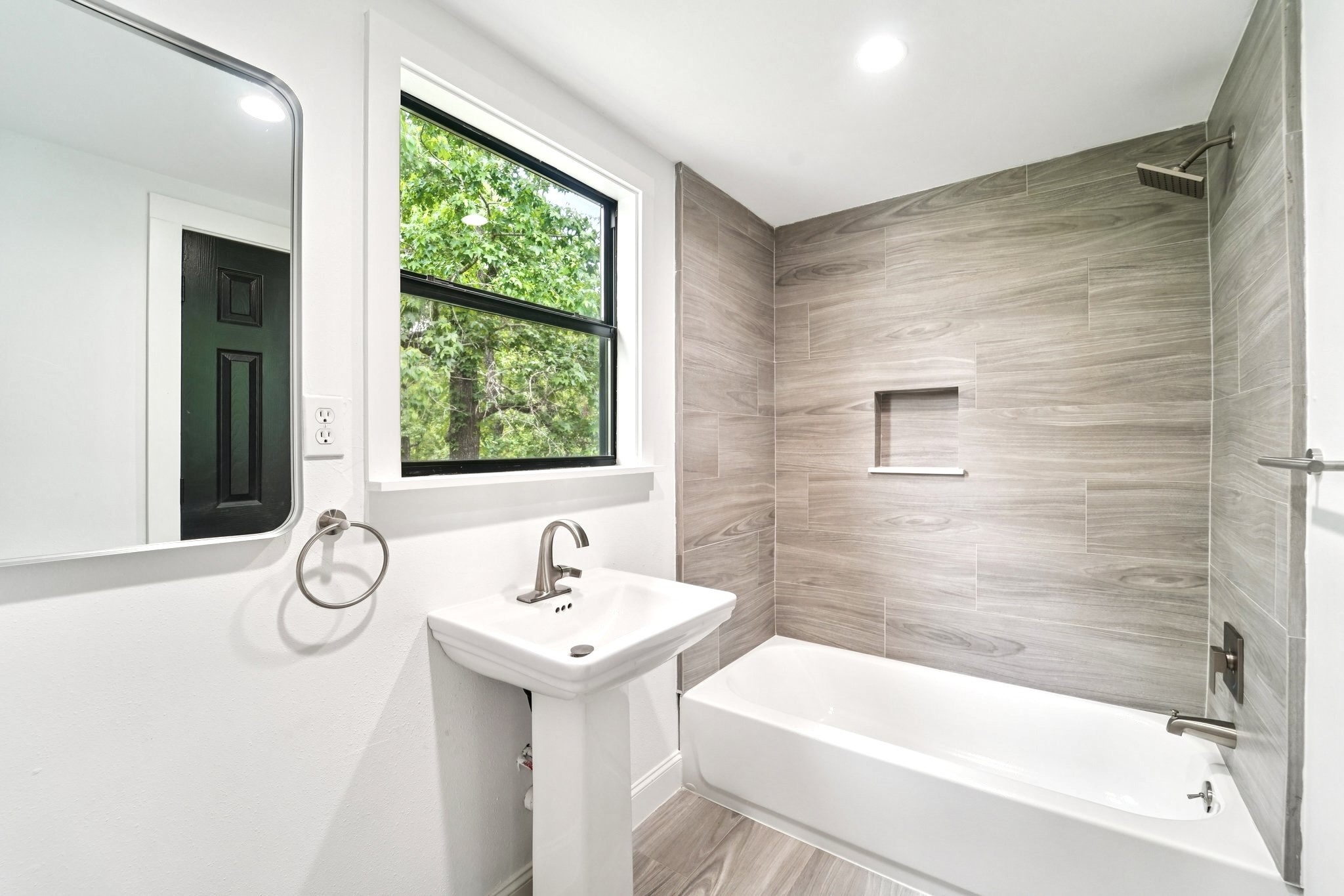 32606 Glenda Drive Property Photo 43