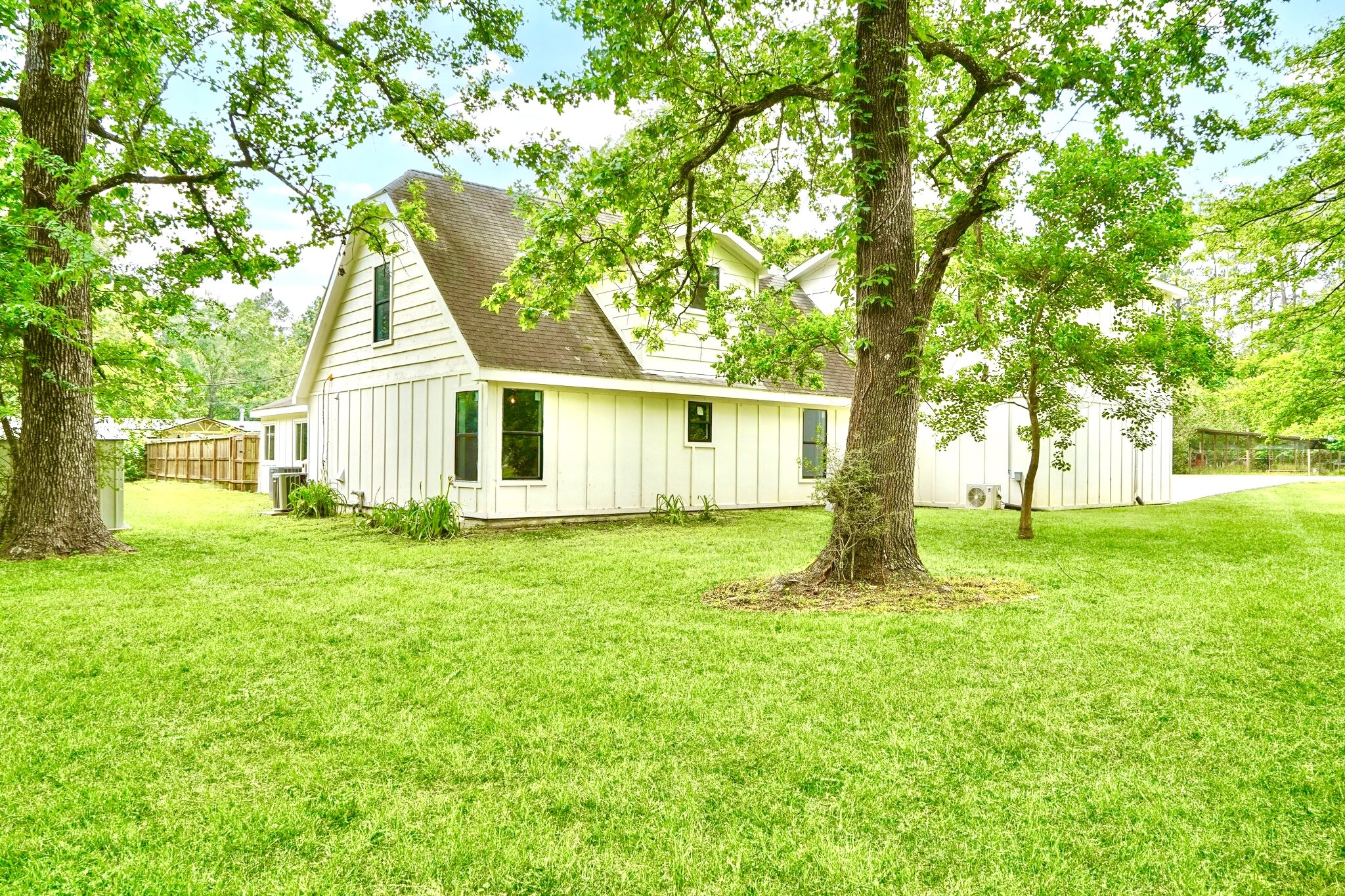 32606 Glenda Drive Property Photo 47
