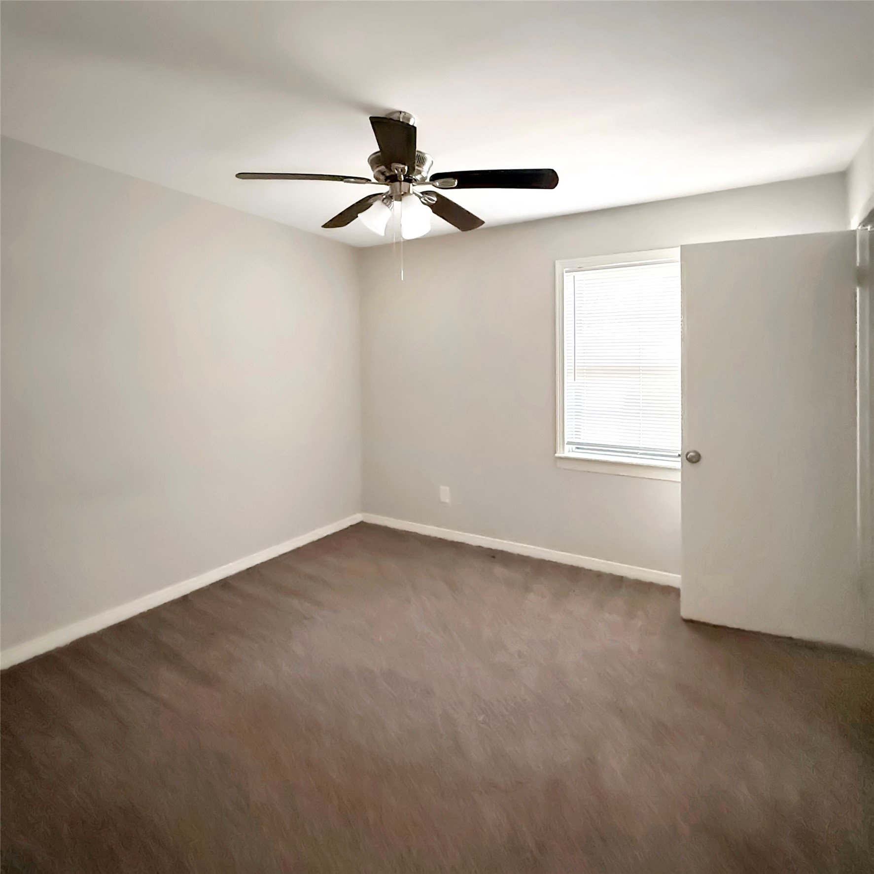 819 W Kyle Road Property Photo 15