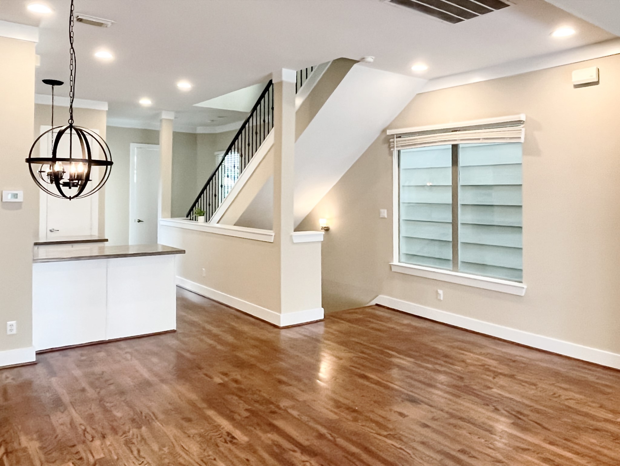 5220 Lillian Street Property Photo 14