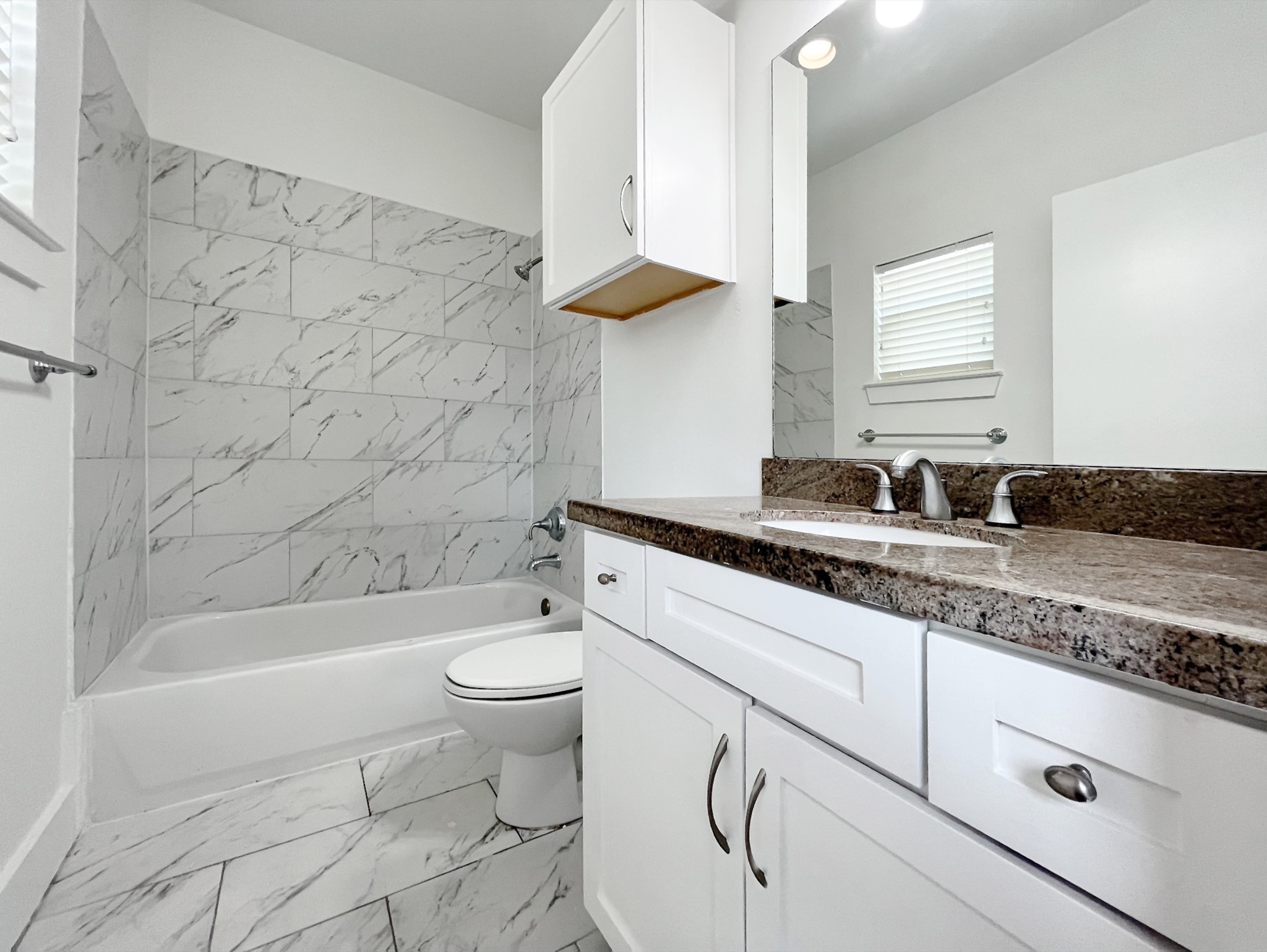 5220 Lillian Street Property Photo 27