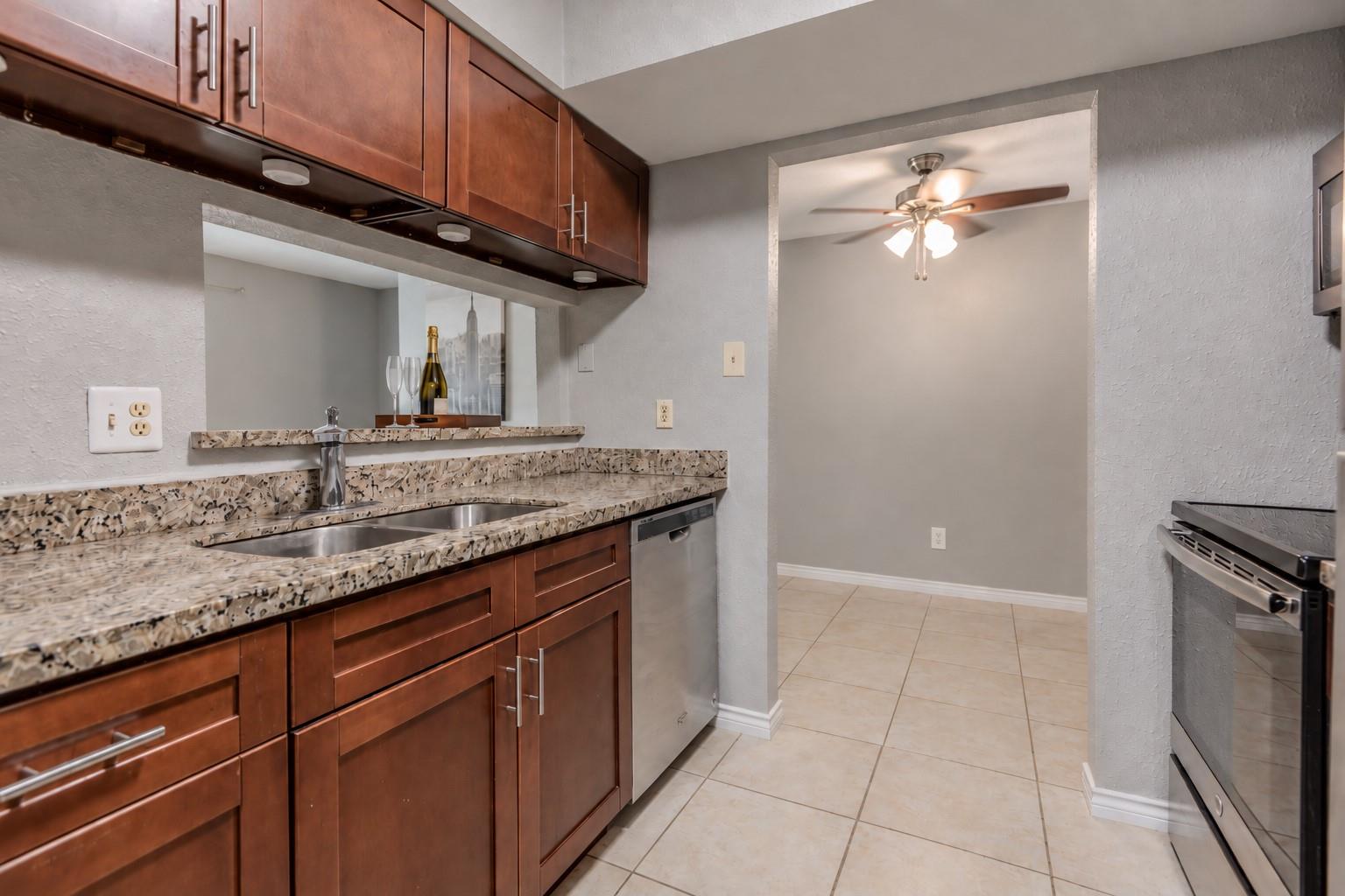 720 Memorial Mews Street Property Photo 10