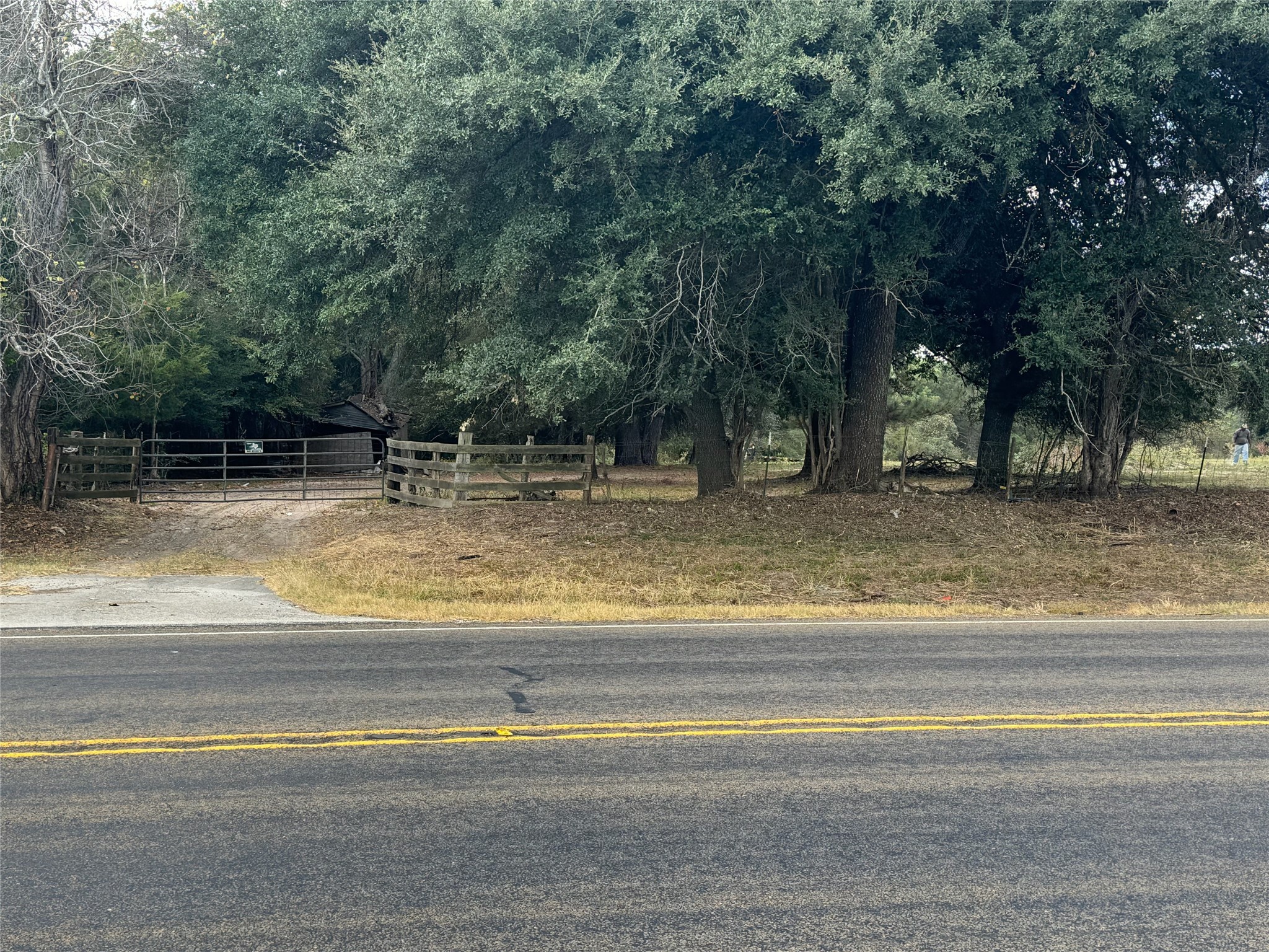 1822 Tx-19 S Property Photo 7