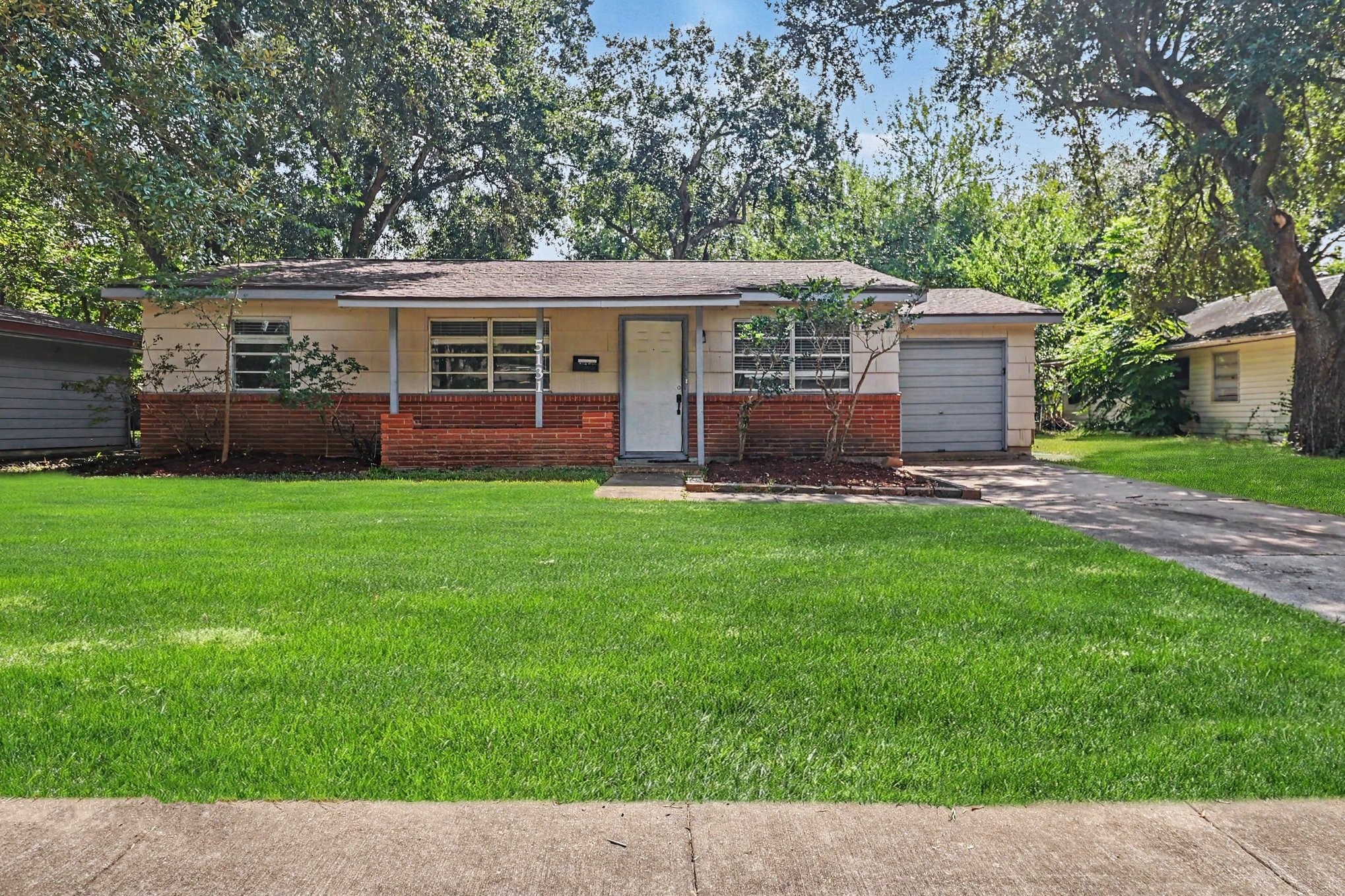 5131 Kelling Street Property Photo 1