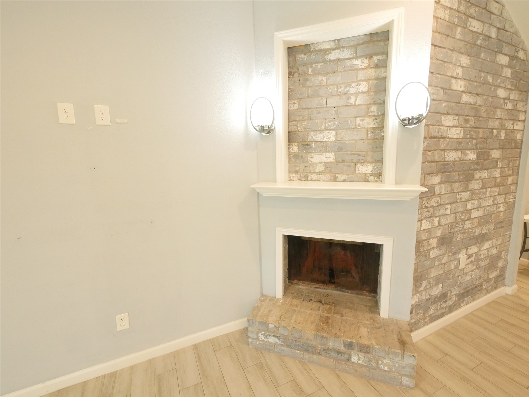 409 Seacrest Boulevard Property Photo 4
