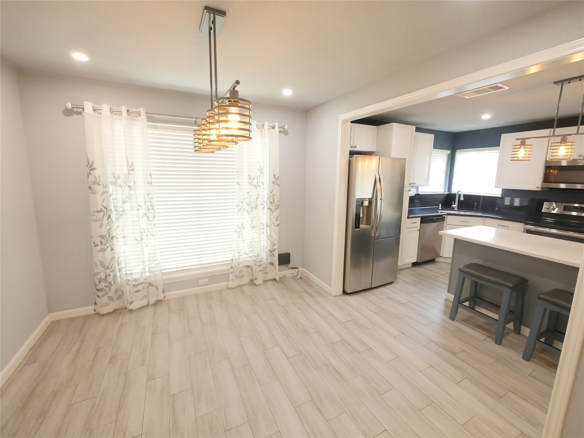 409 Seacrest Boulevard Property Photo 5