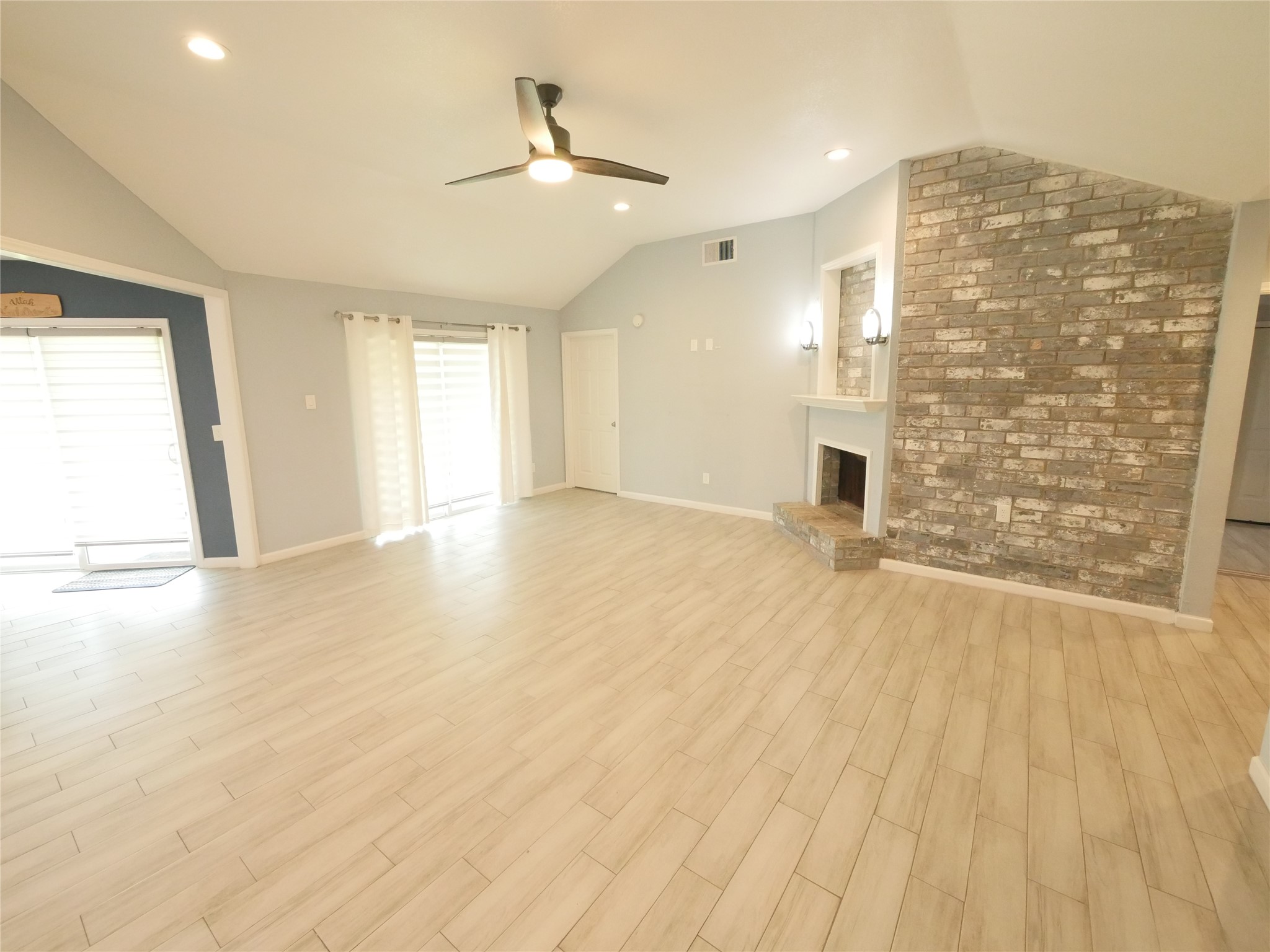 409 Seacrest Boulevard Property Photo 6