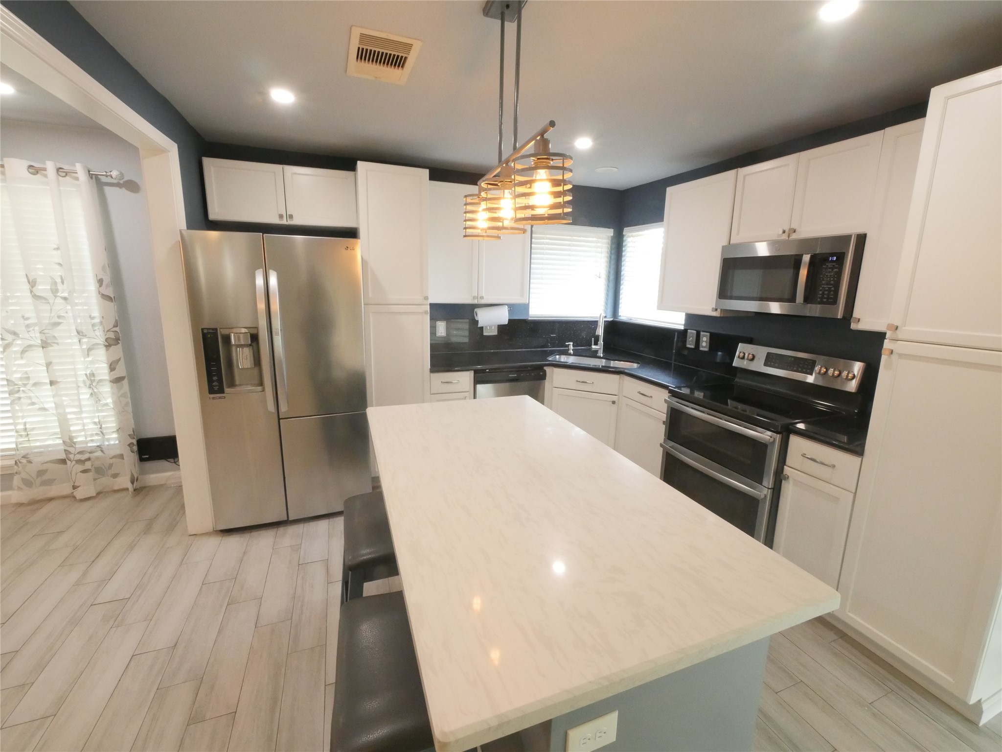 409 Seacrest Boulevard Property Photo 10