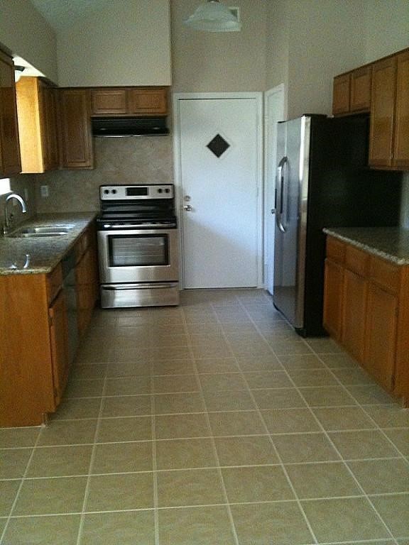 12511 Riverbend Property Photo 4