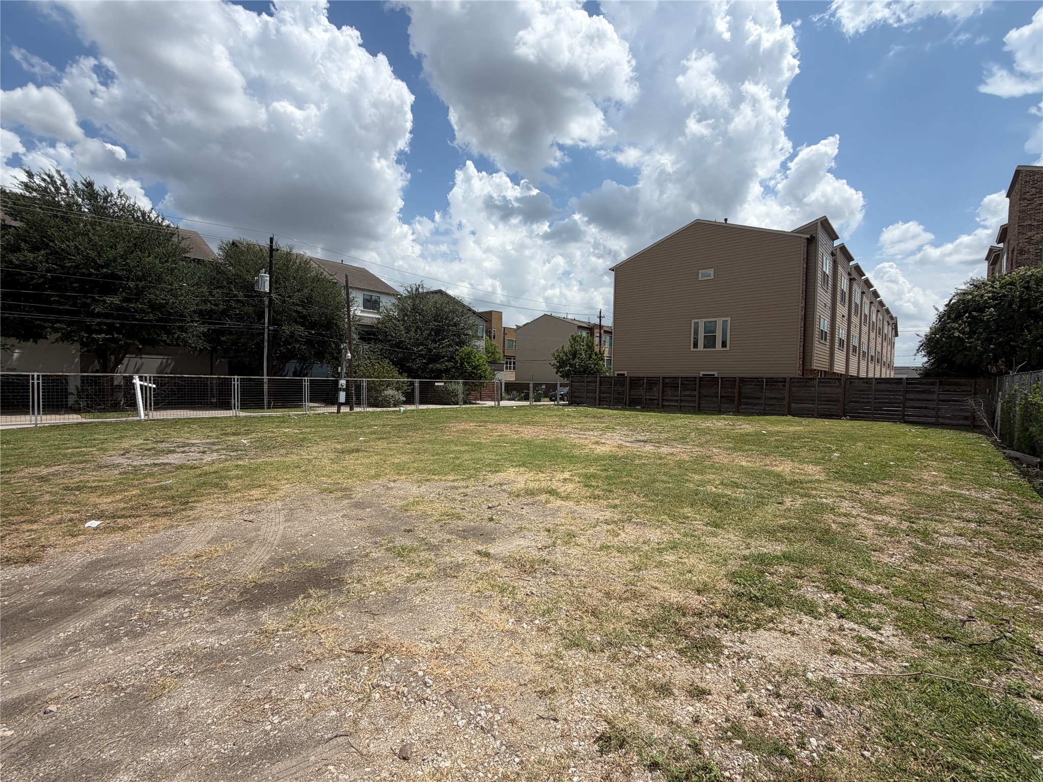 4512 Katy Freeway Property Photo 6