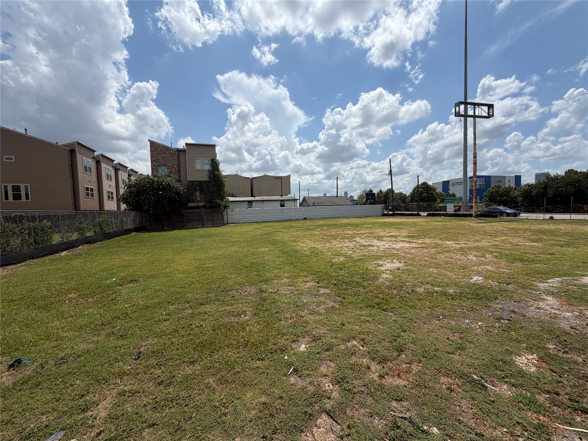 4512 Katy Freeway Property Photo 8