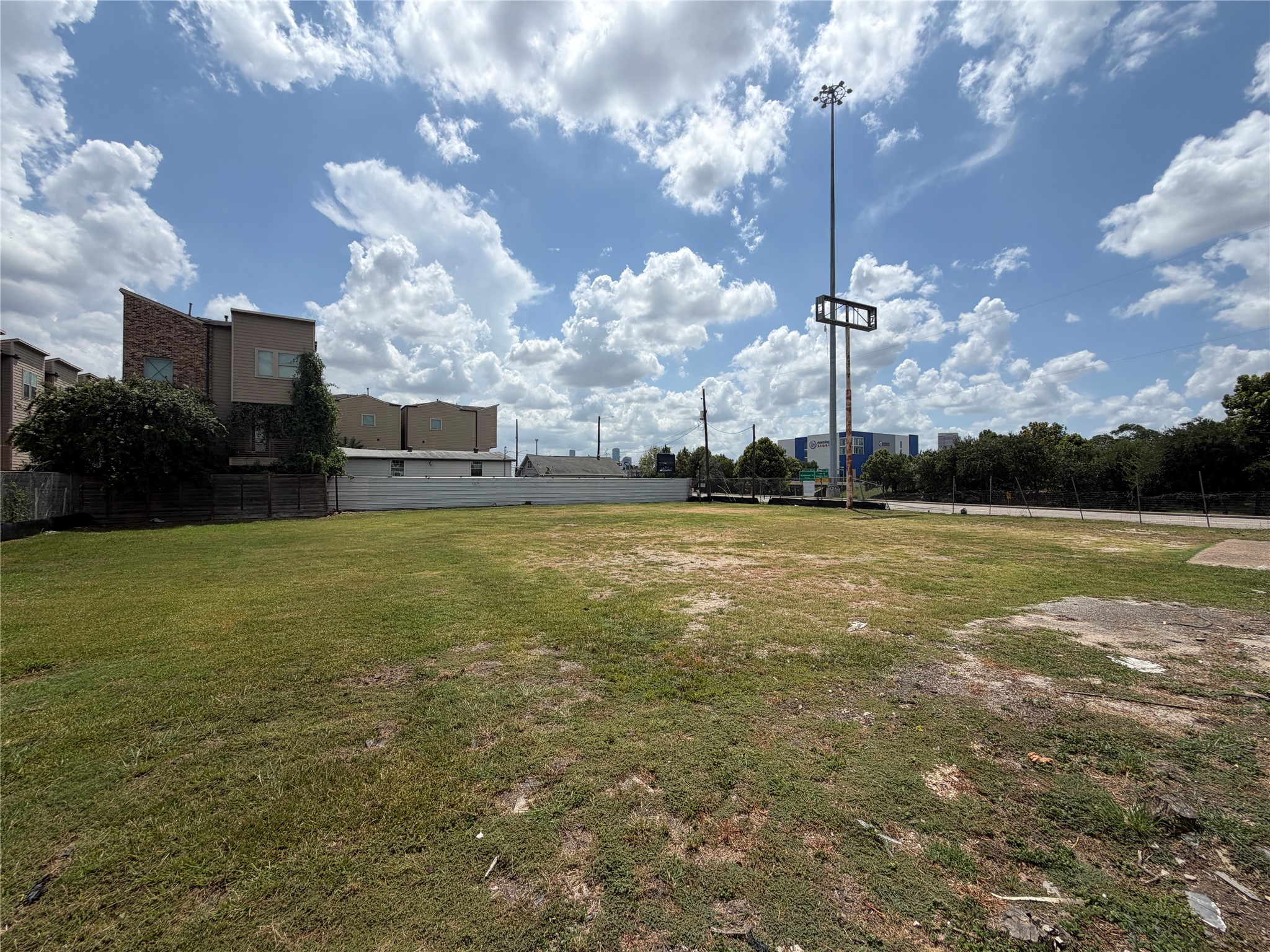 4512 Katy Freeway Property Photo 9