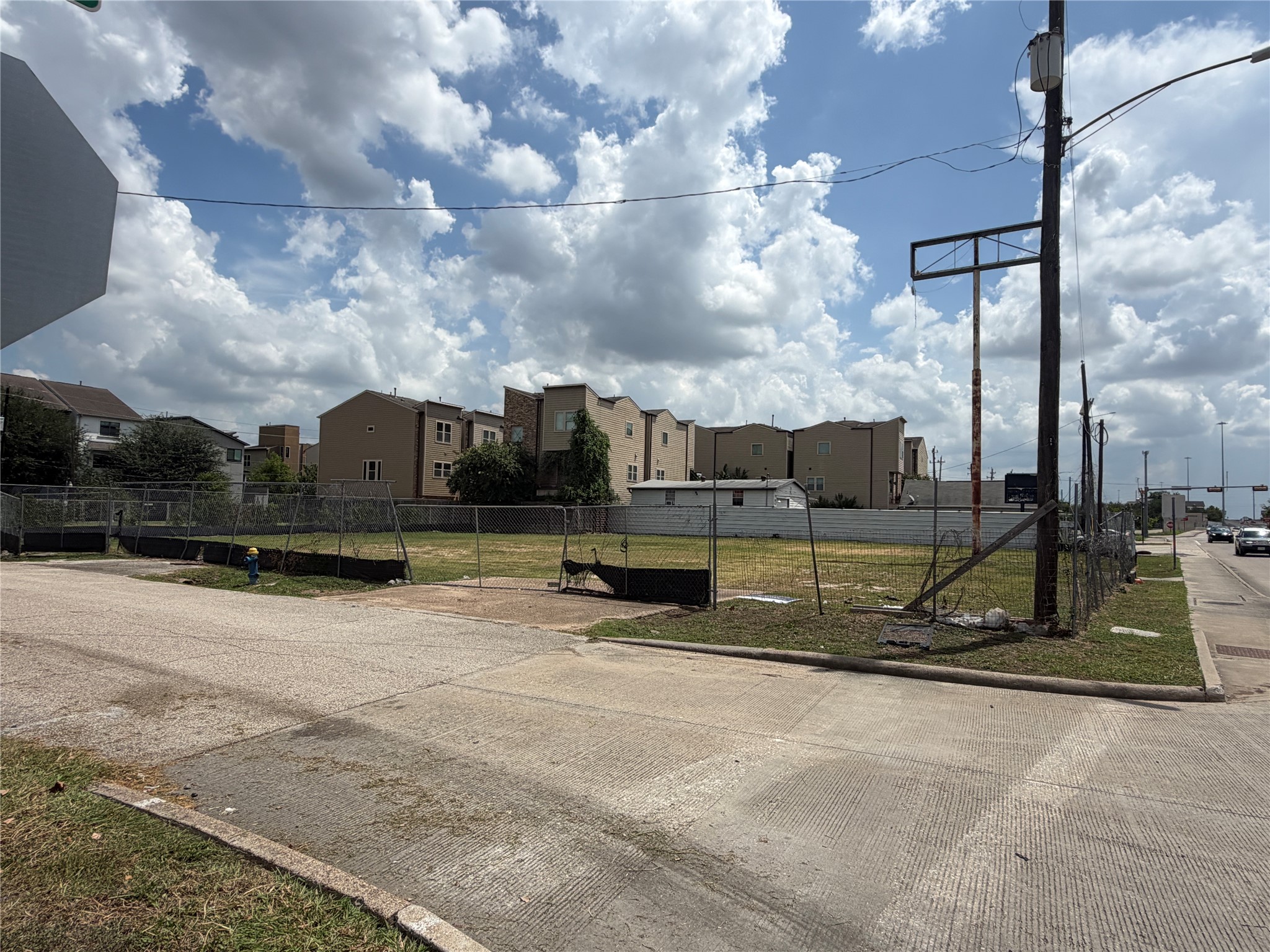 4512 Katy Freeway Property Photo 11