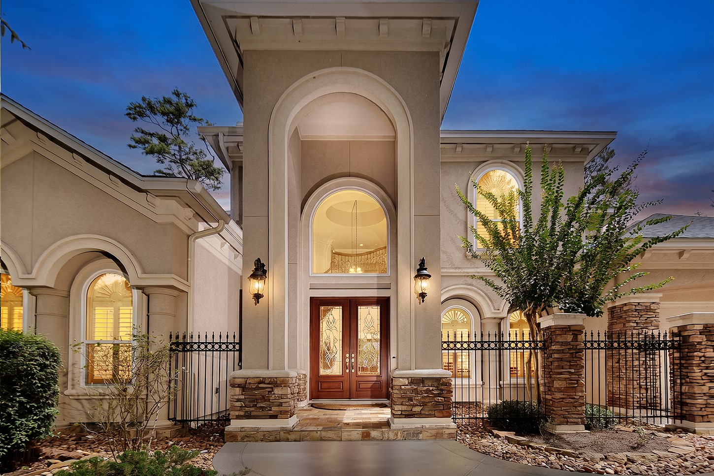 10 Snow Pond Place Property Photo 1