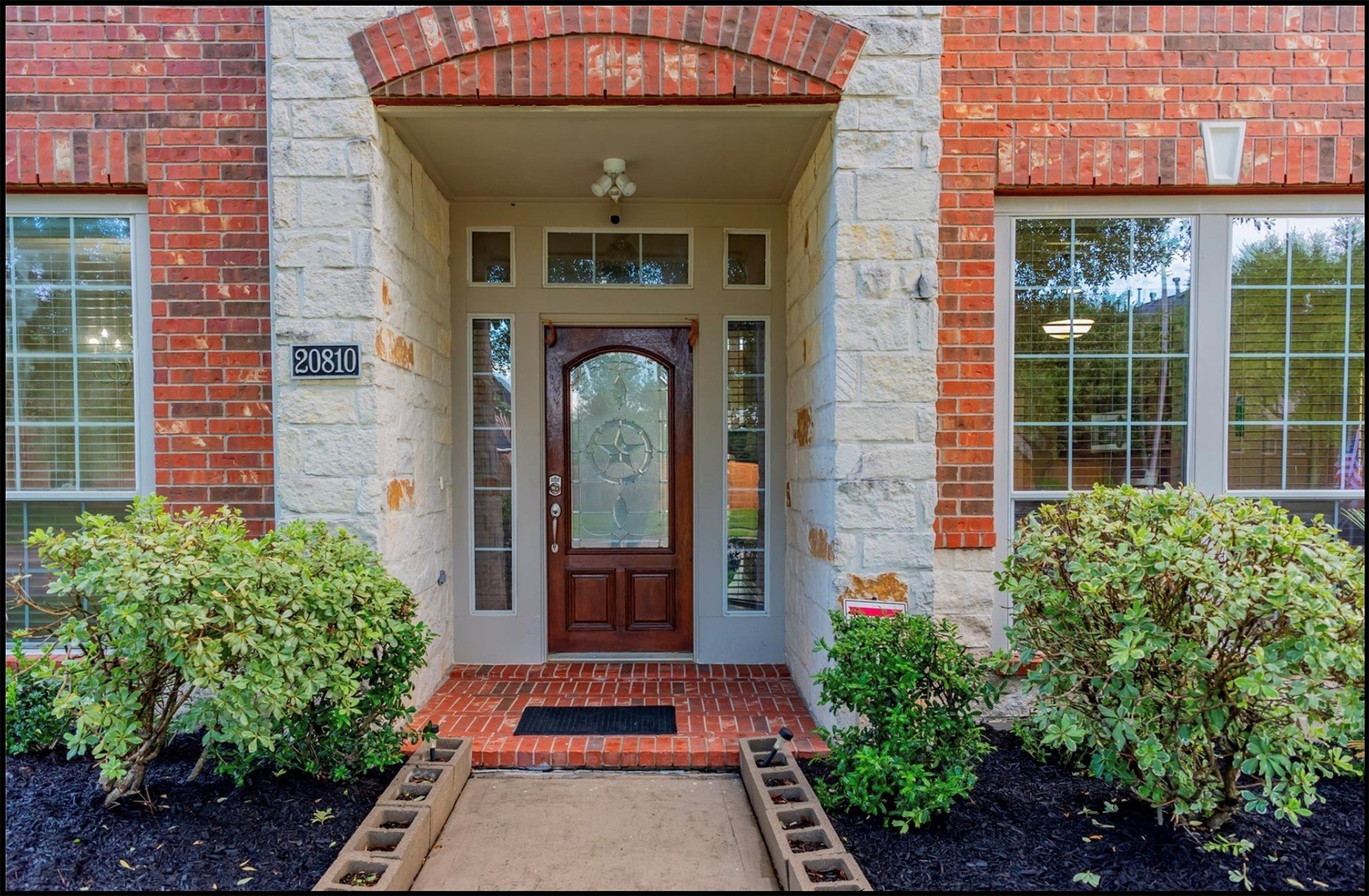 20810 Avery Cove Lane Property Photo 3