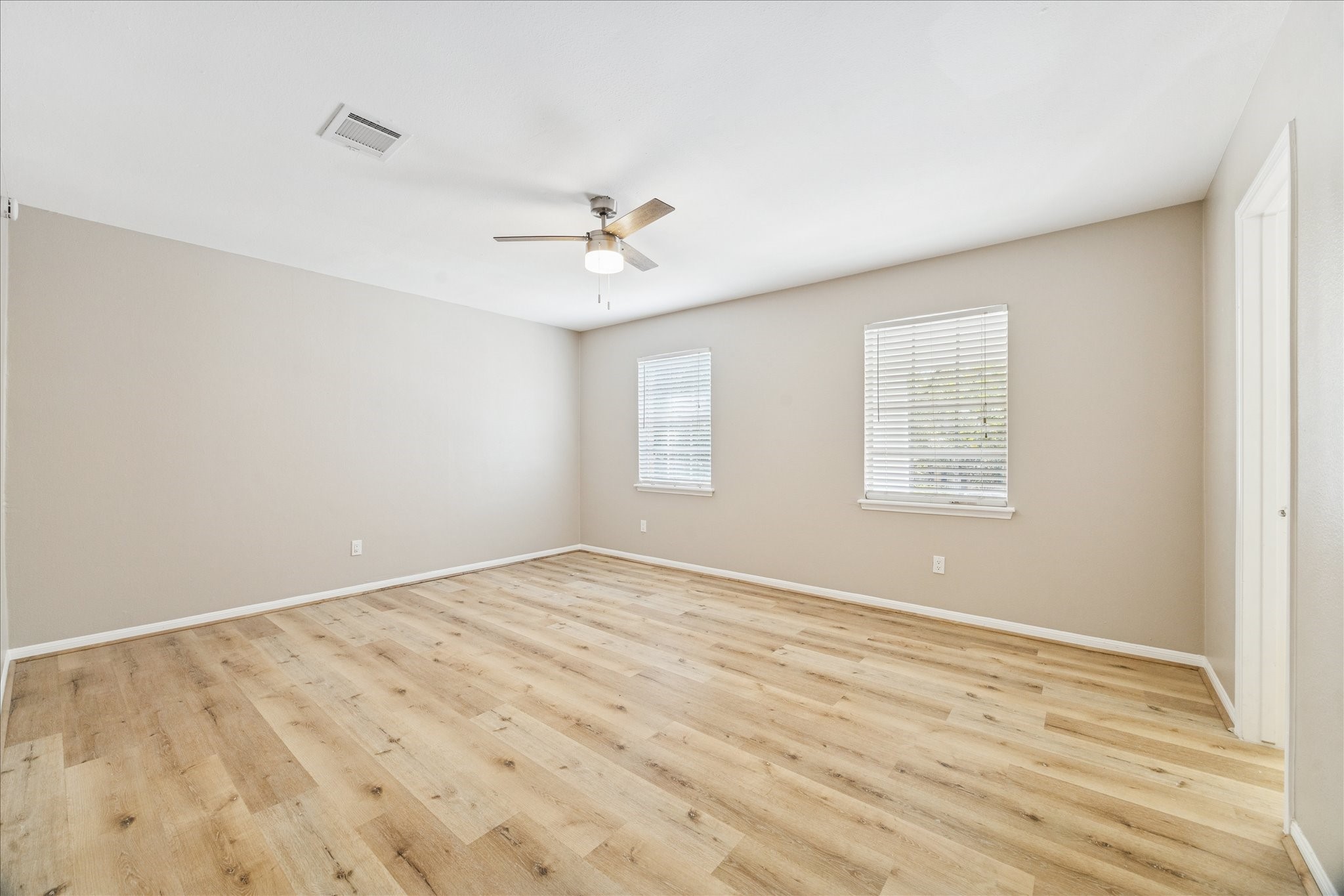 1502 Big Horn Drive Property Photo 28