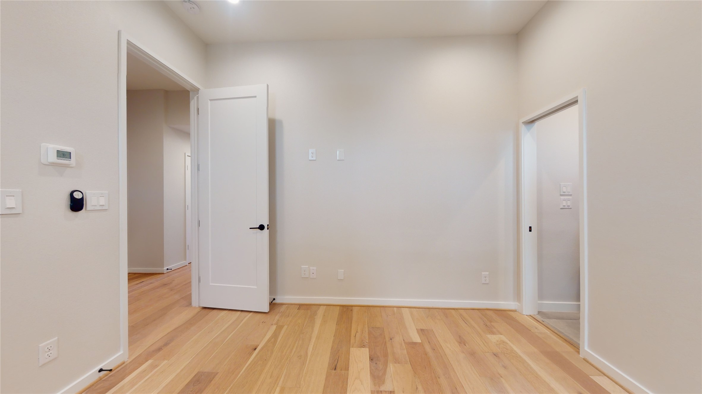 519 Memorial Heights Drive Property Photo 8