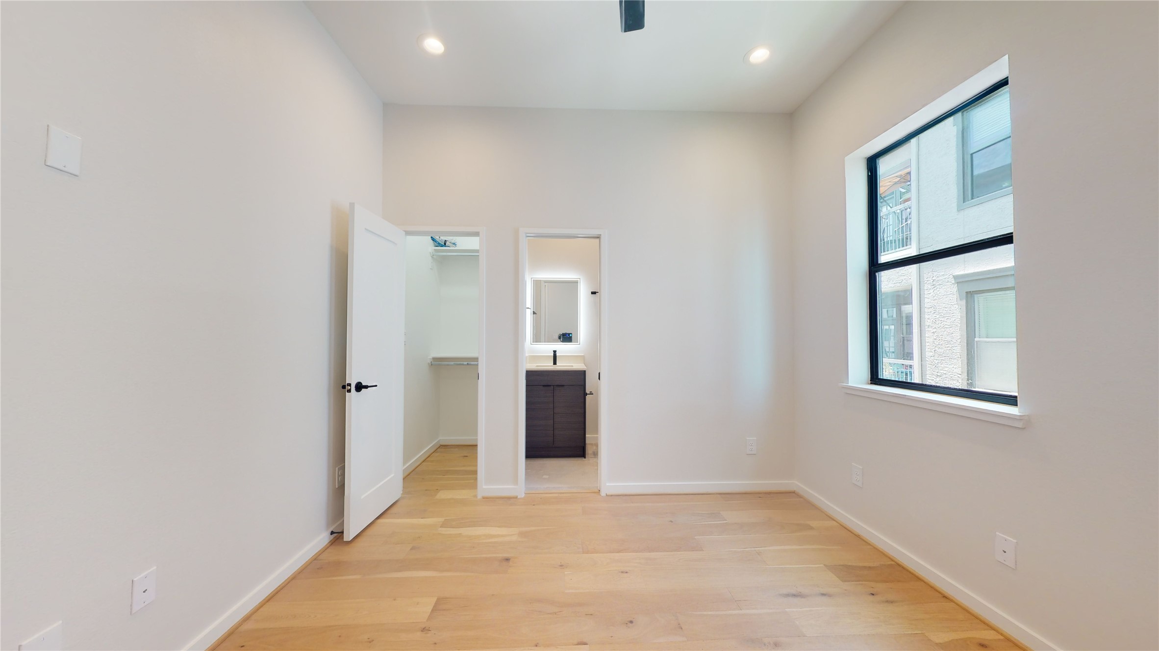 519 Memorial Heights Drive Property Photo 35