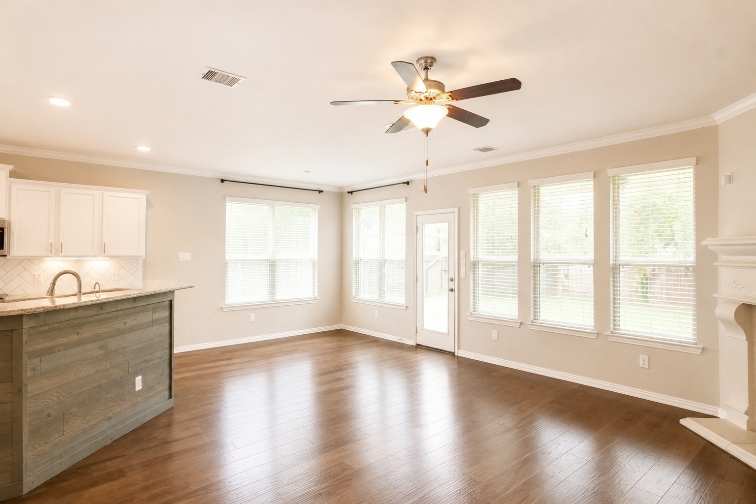 286 Capriccio Lane Property Photo 7