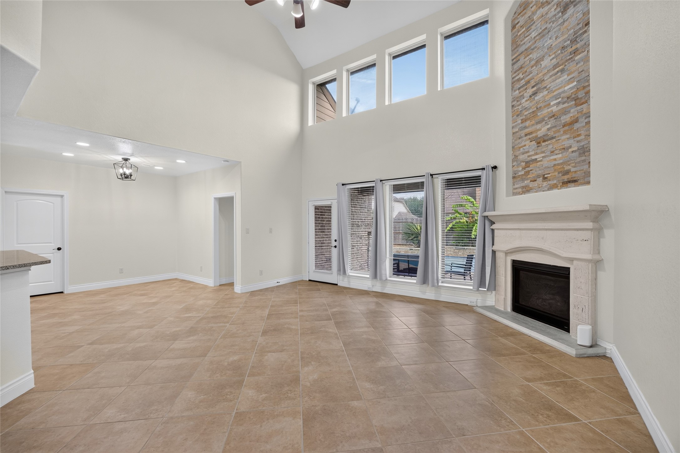 3505 Harvest Moon Lane Property Photo 8