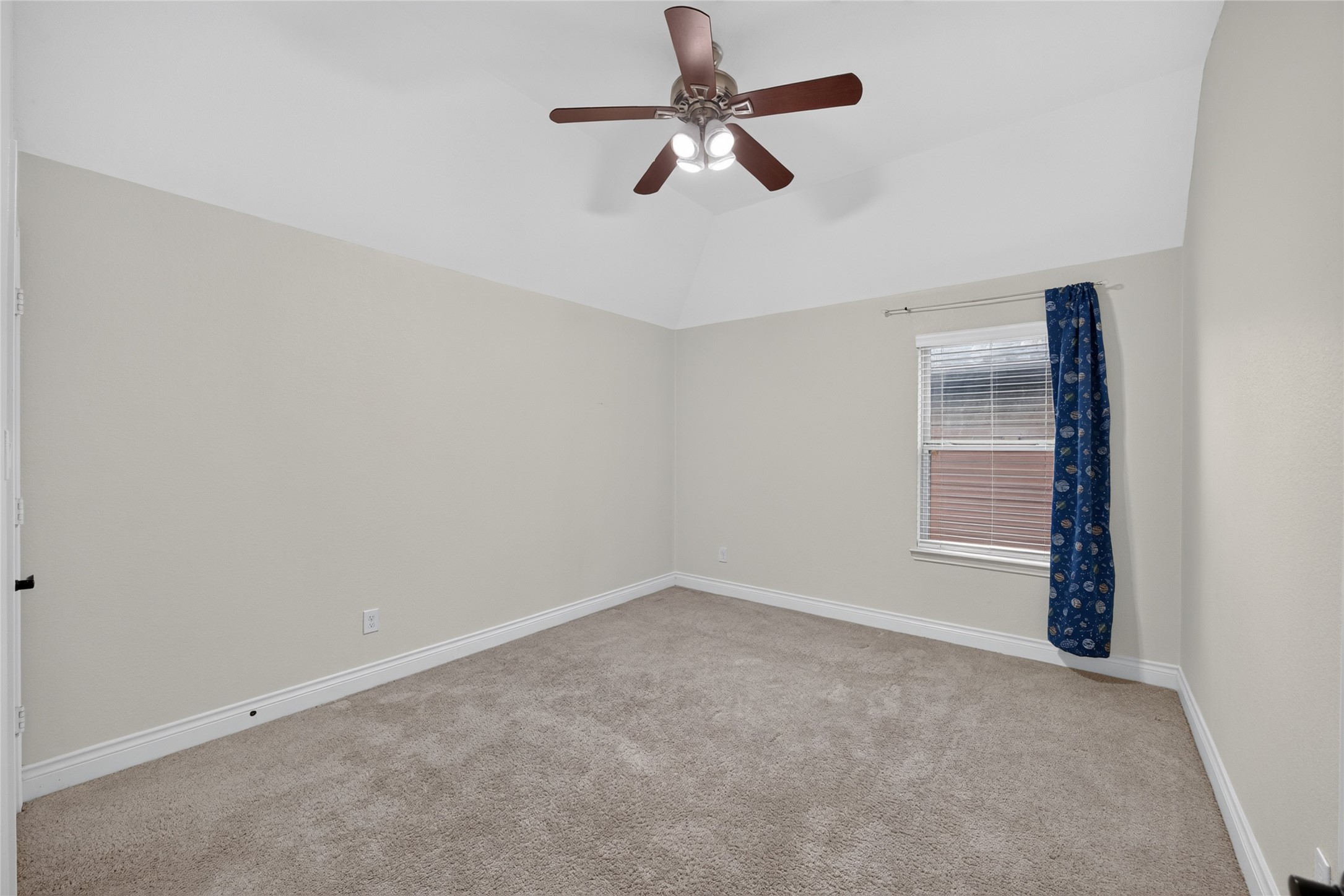 3505 Harvest Moon Lane Property Photo 17