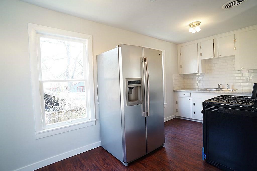 4302 Siegel Street 1/2 Property Photo 6