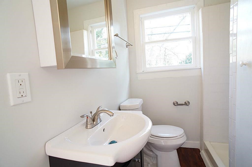 4302 Siegel Street 1/2 Property Photo 10