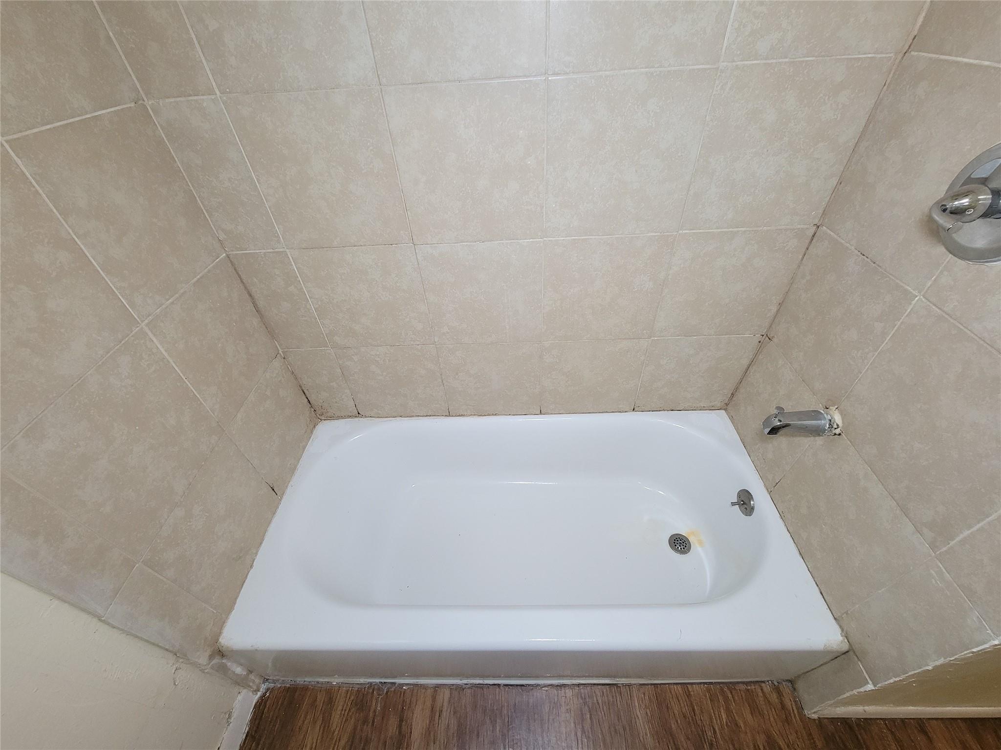 2005 Lenz Street Property Photo 15