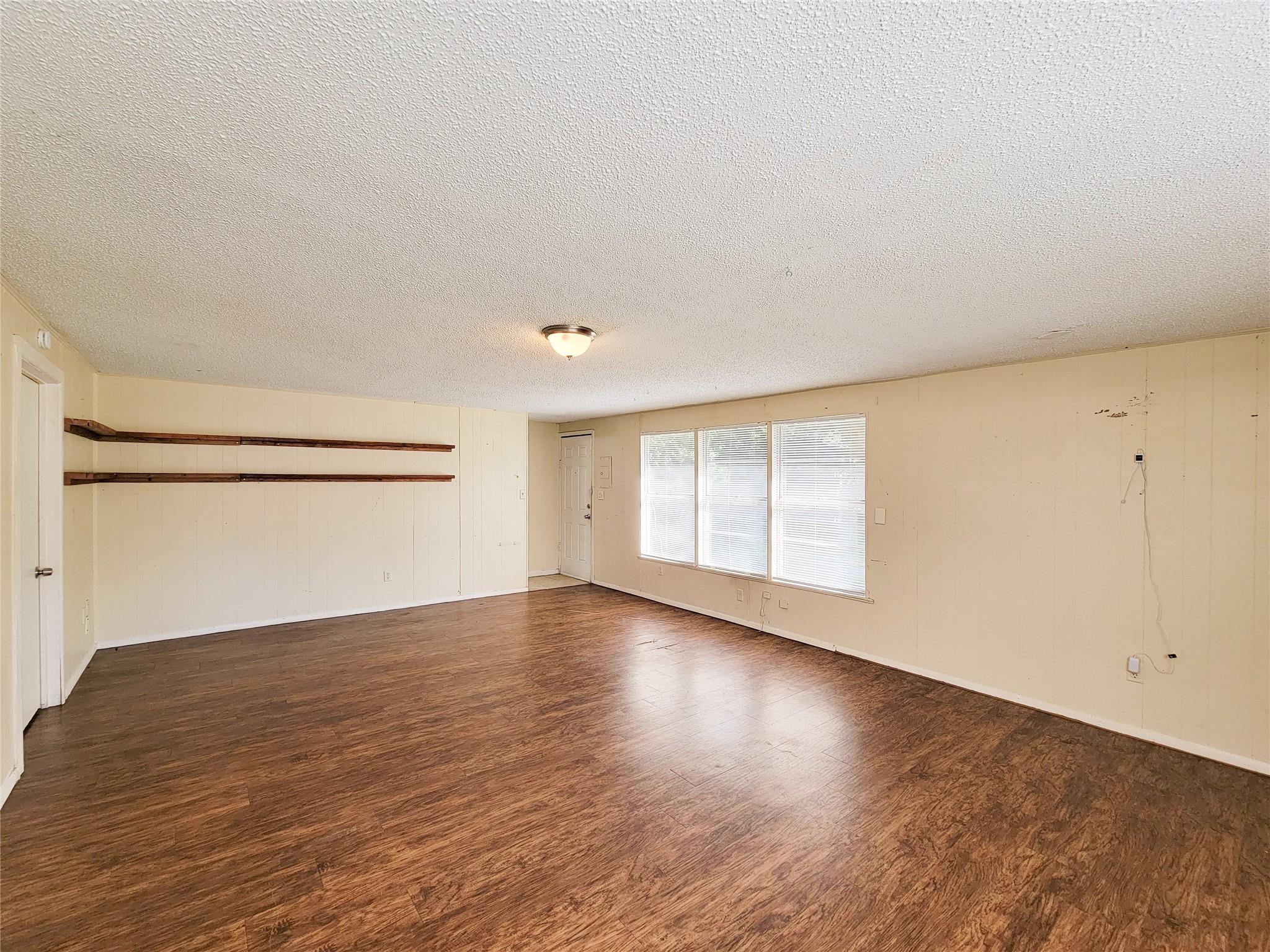 2005 Lenz Street Property Photo 20