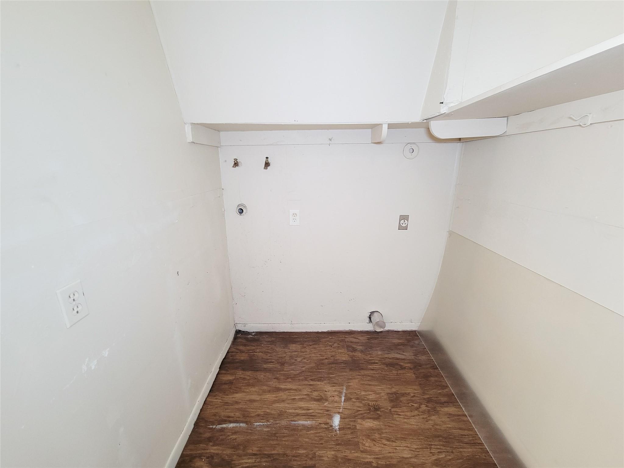 2005 Lenz Street Property Photo 21