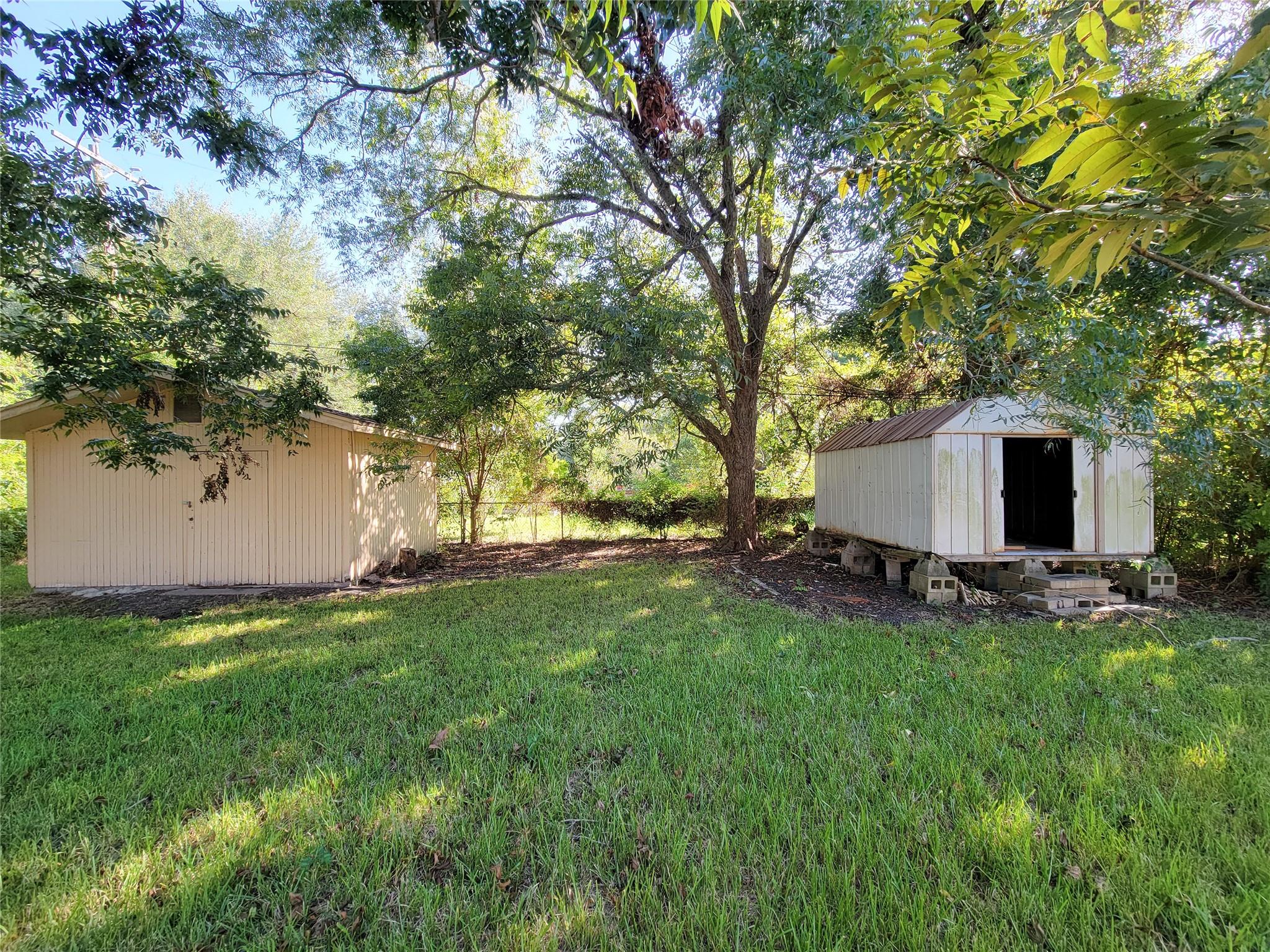 2005 Lenz Street Property Photo 25