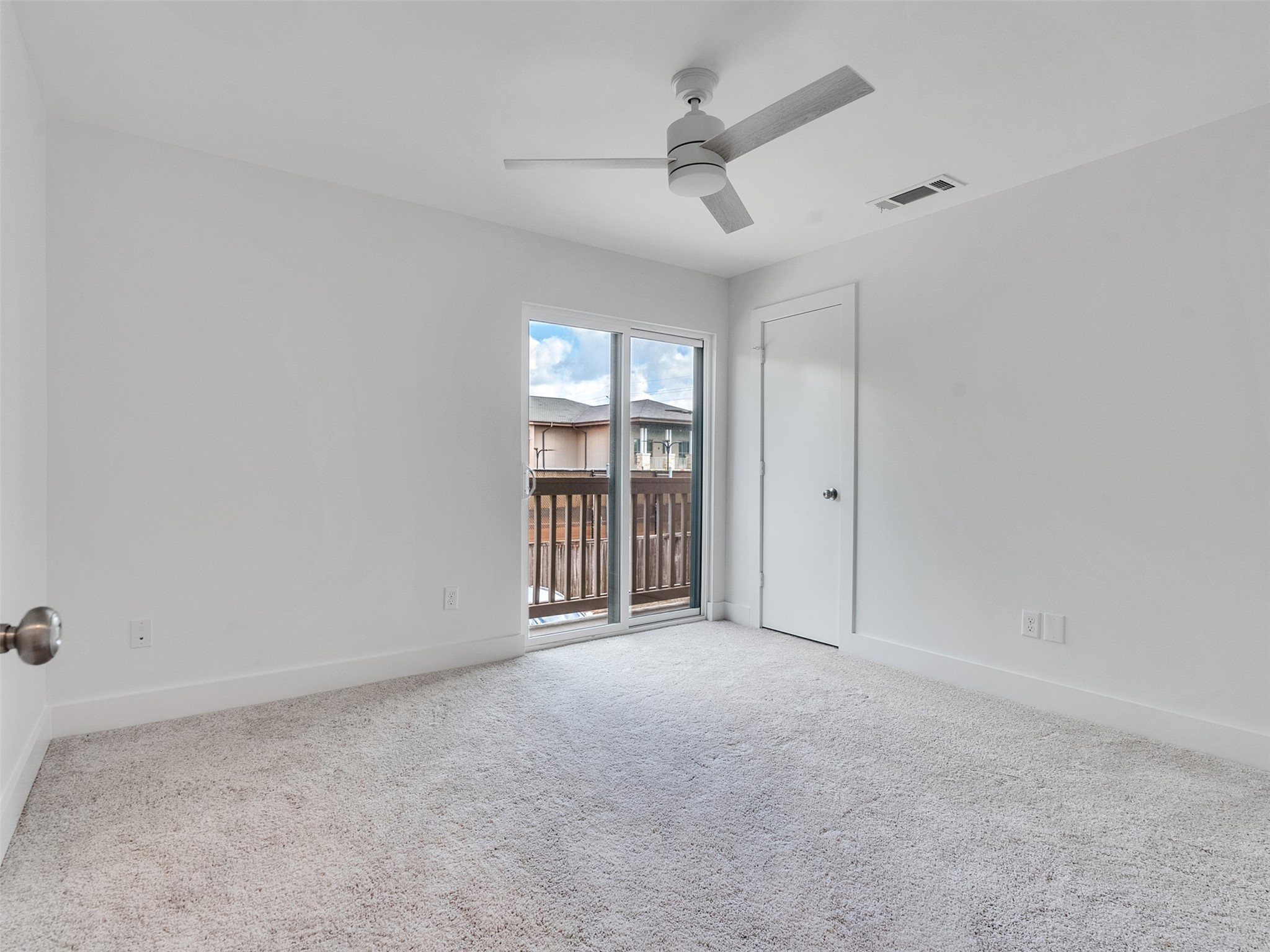 2829 Timmons Lane 204 Property Photo 15
