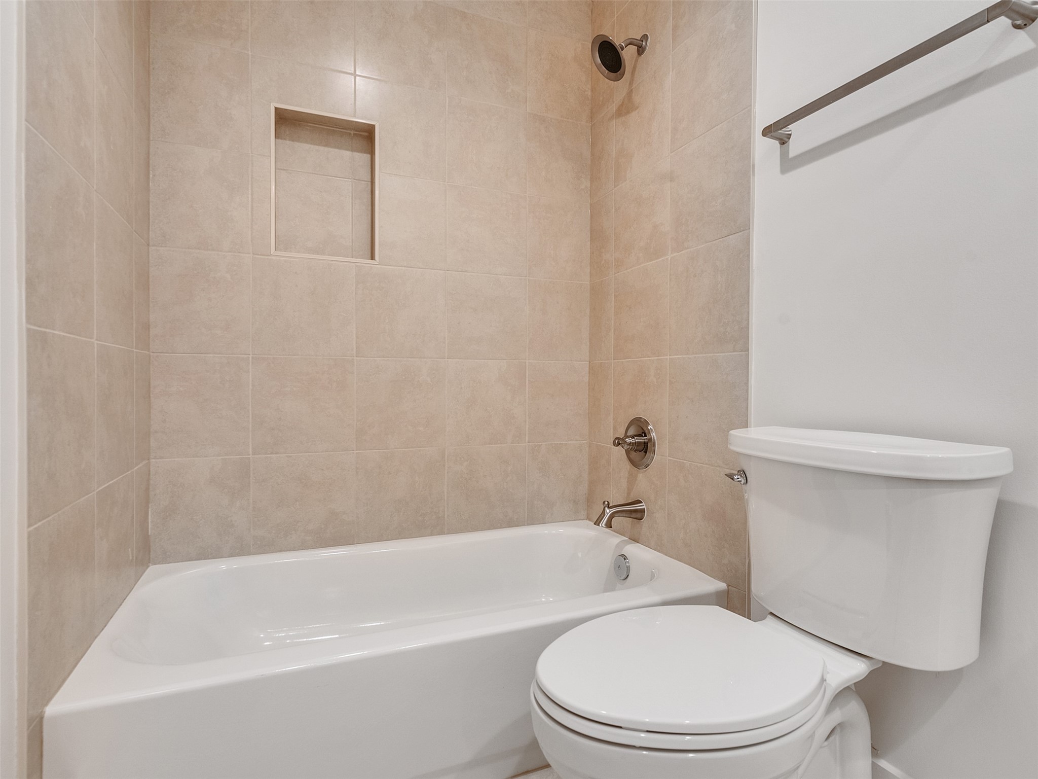 2829 Timmons Lane 204 Property Photo 19