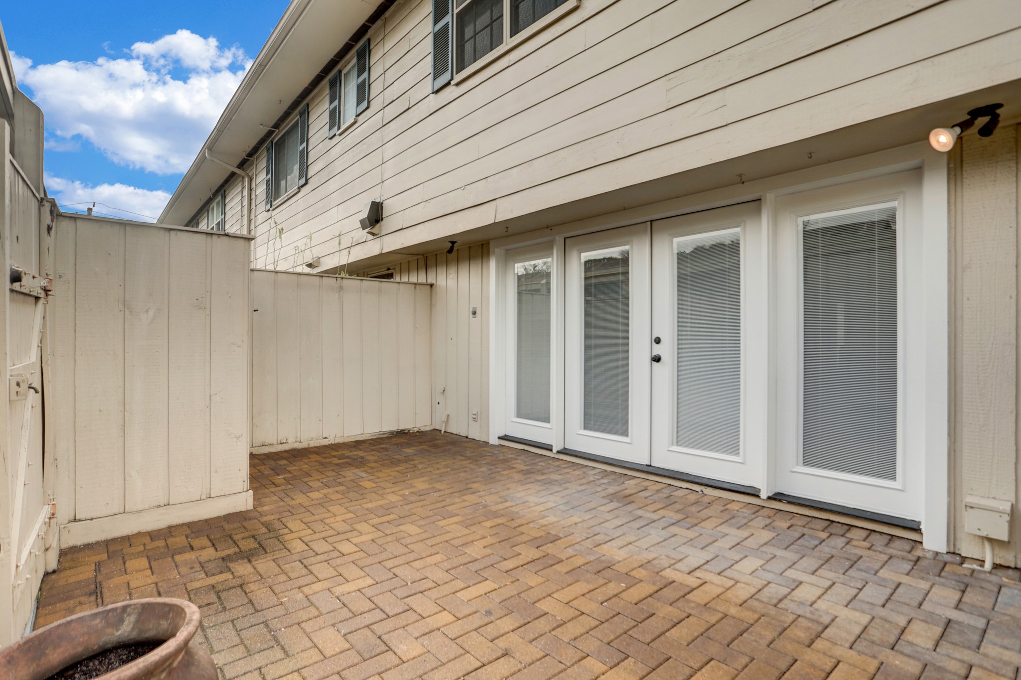 6403 Burgoyne Road 7 Property Photo 31