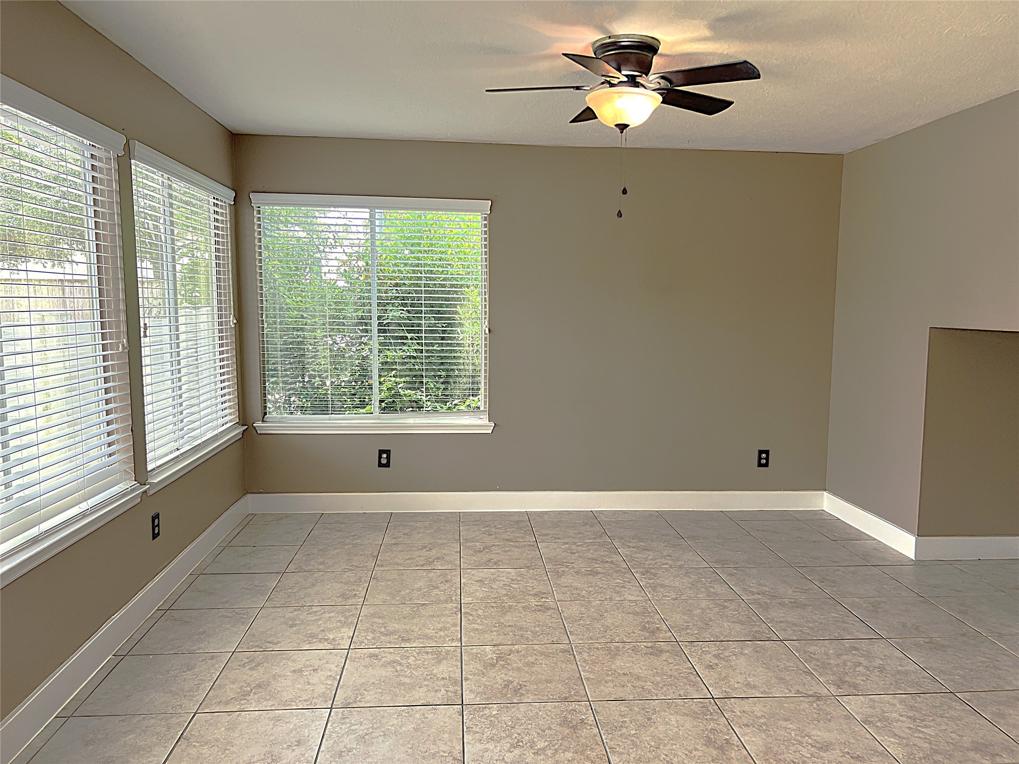 6819 Kingwood Glen Drive Property Photo 10