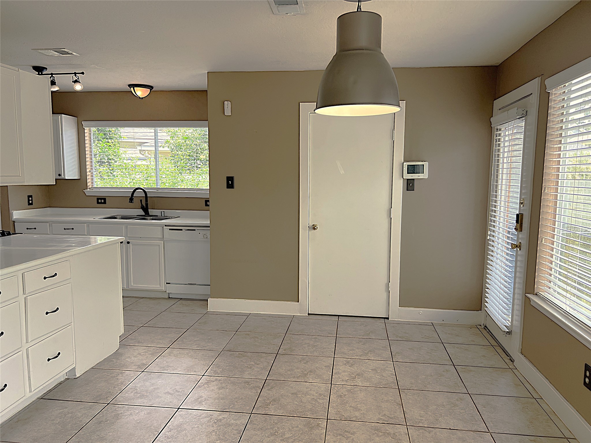 6819 Kingwood Glen Drive Property Photo 11