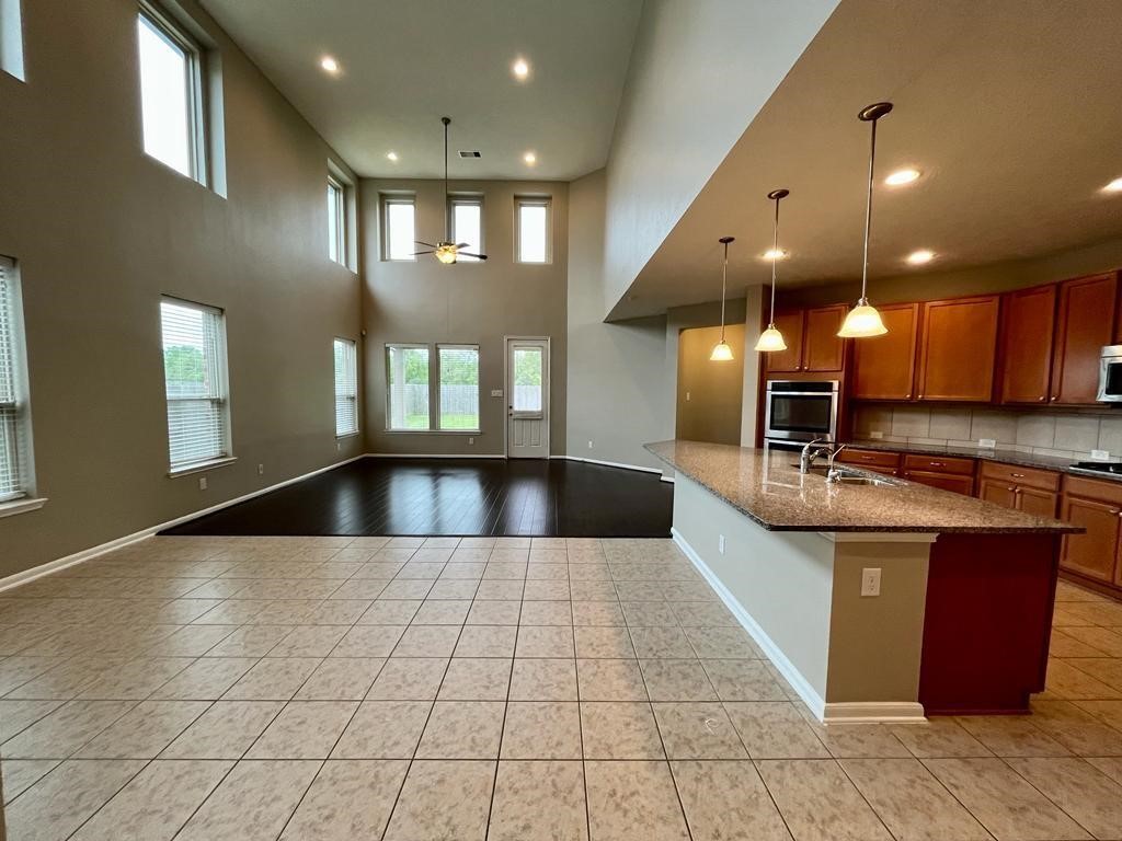 28639 Cranford Sage Lane Property Photo 3