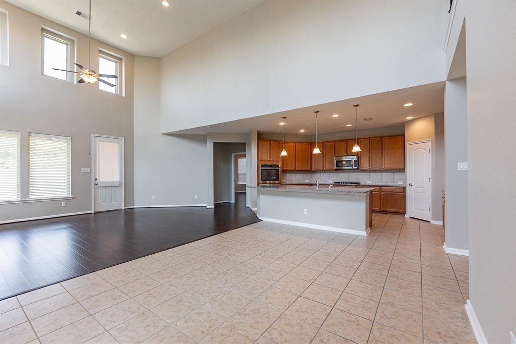 28639 Cranford Sage Lane Property Photo 4