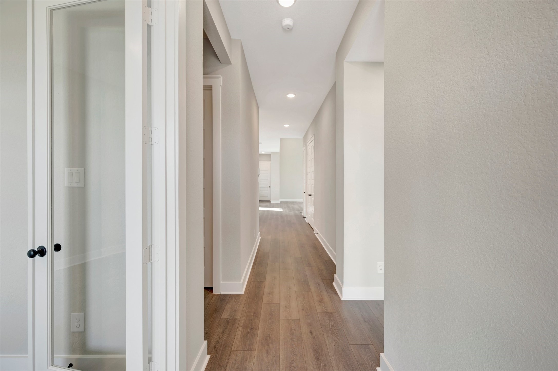 16742 Vibrant Avenue Property Photo 15