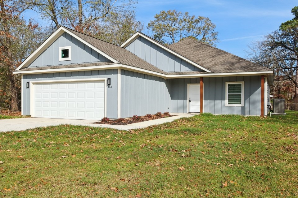 387 Autumn Lane Property Photo 1