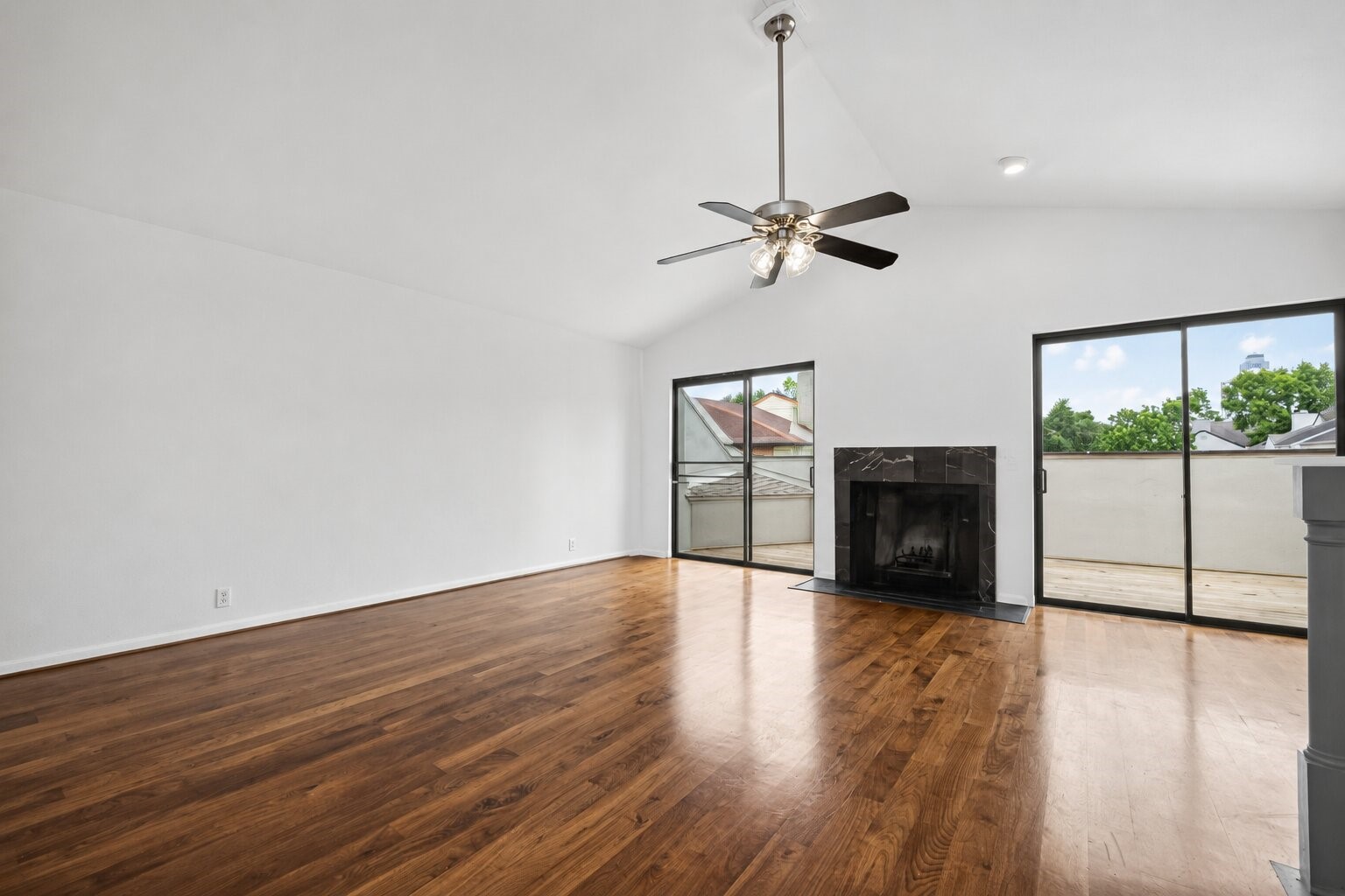 2664 Bering Drive 2664 Property Photo 4