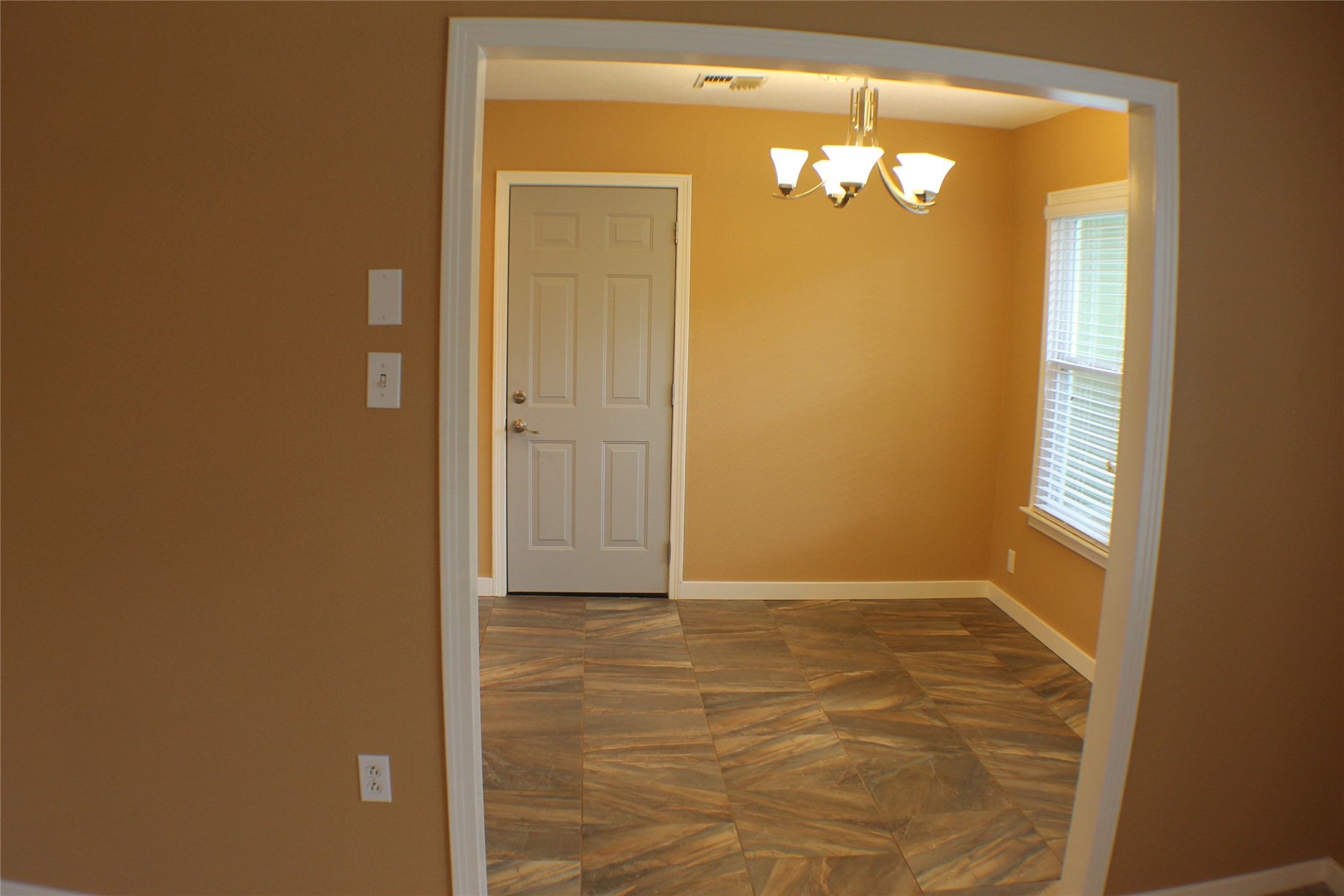808 E Tom Green Street Property Photo 6
