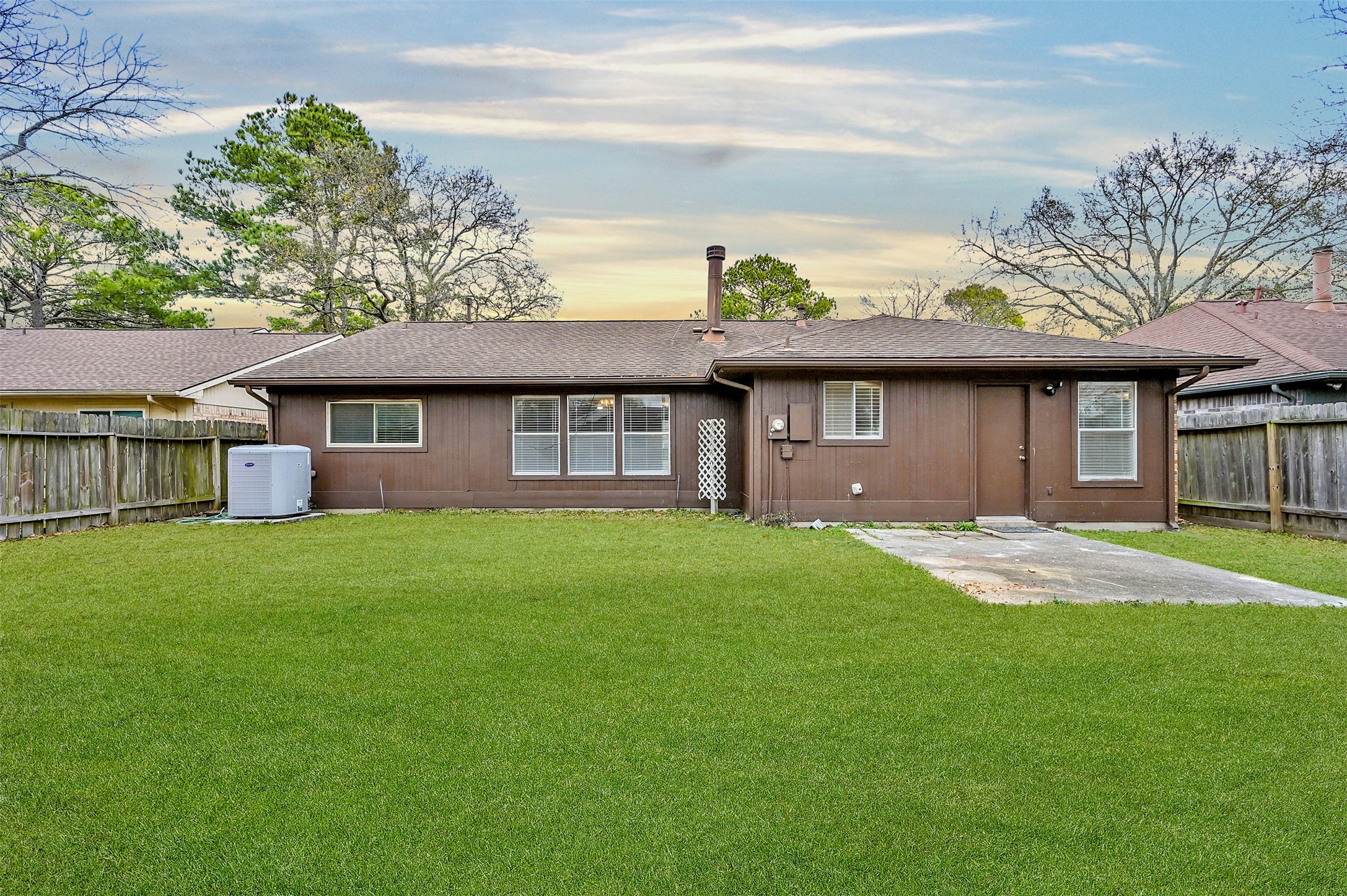 9111 Walnut Glen Drive Property Photo 36