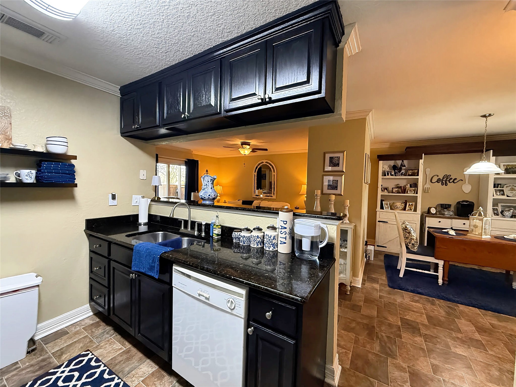 418 Garland Drive 120 Property Photo 8