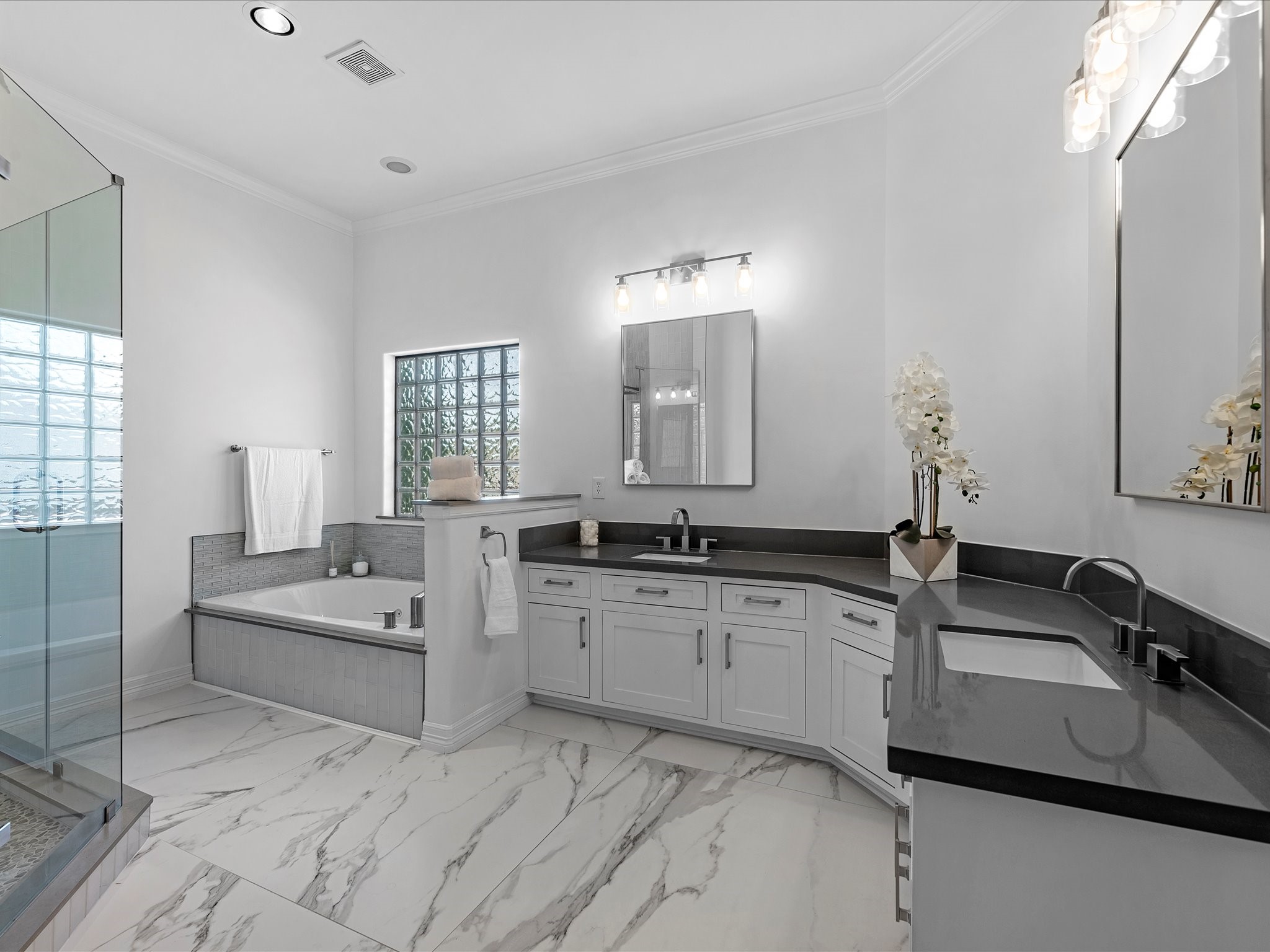5411 Aspen Street Property Photo 25