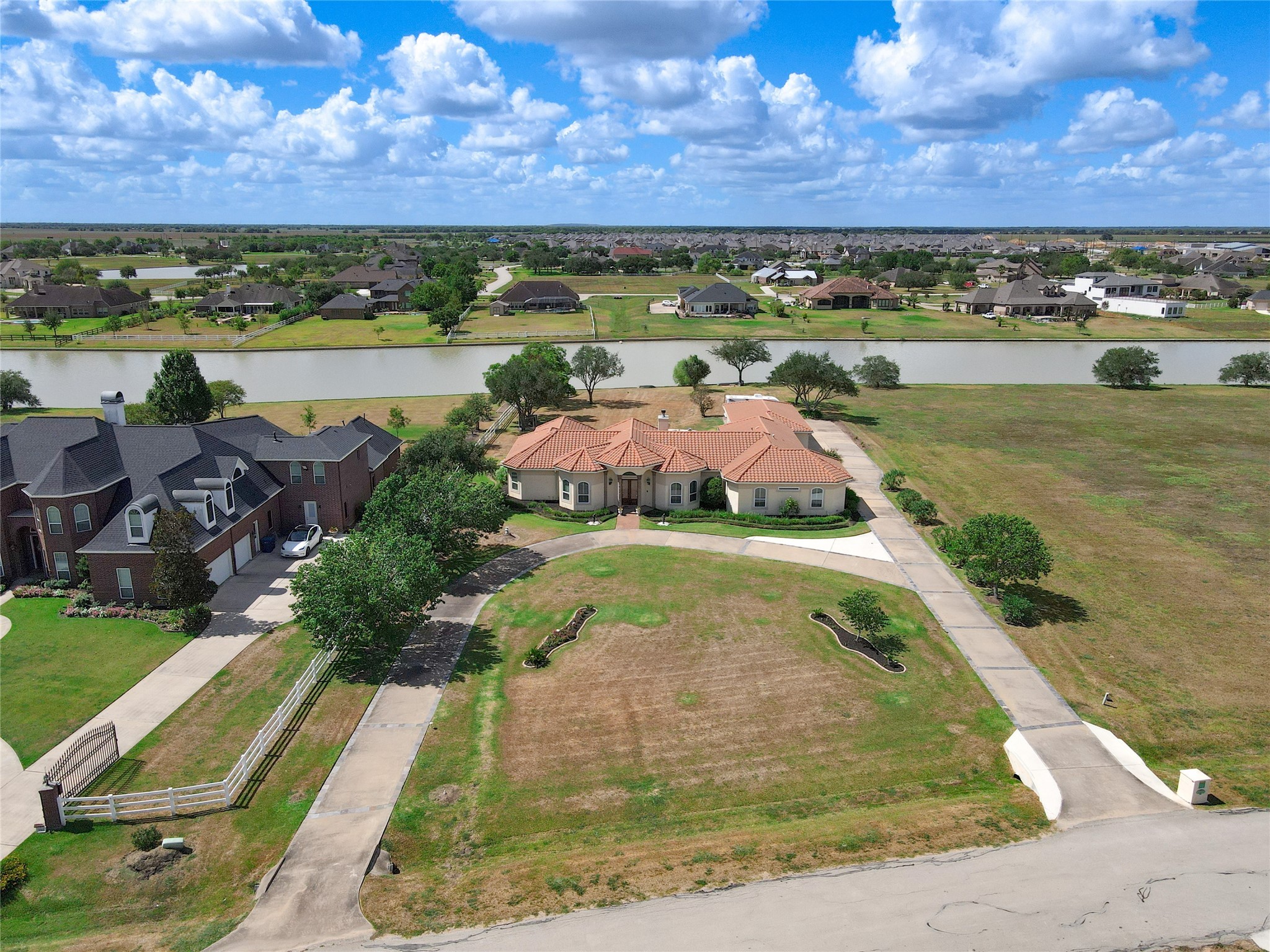 5842 Sagamore Bay Lane Property Photo 1
